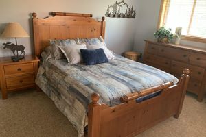 Alquiler Vacacional - Newly renovated, hot tub and 1 mile from town, across from Holimont!