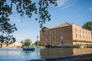 Alojamiento - La Fabrica del Canal