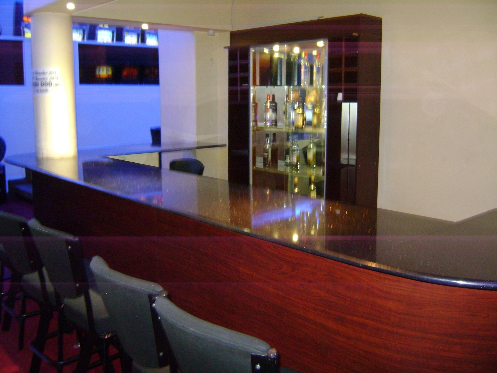 Bar/Salón The Gaborone Hotel