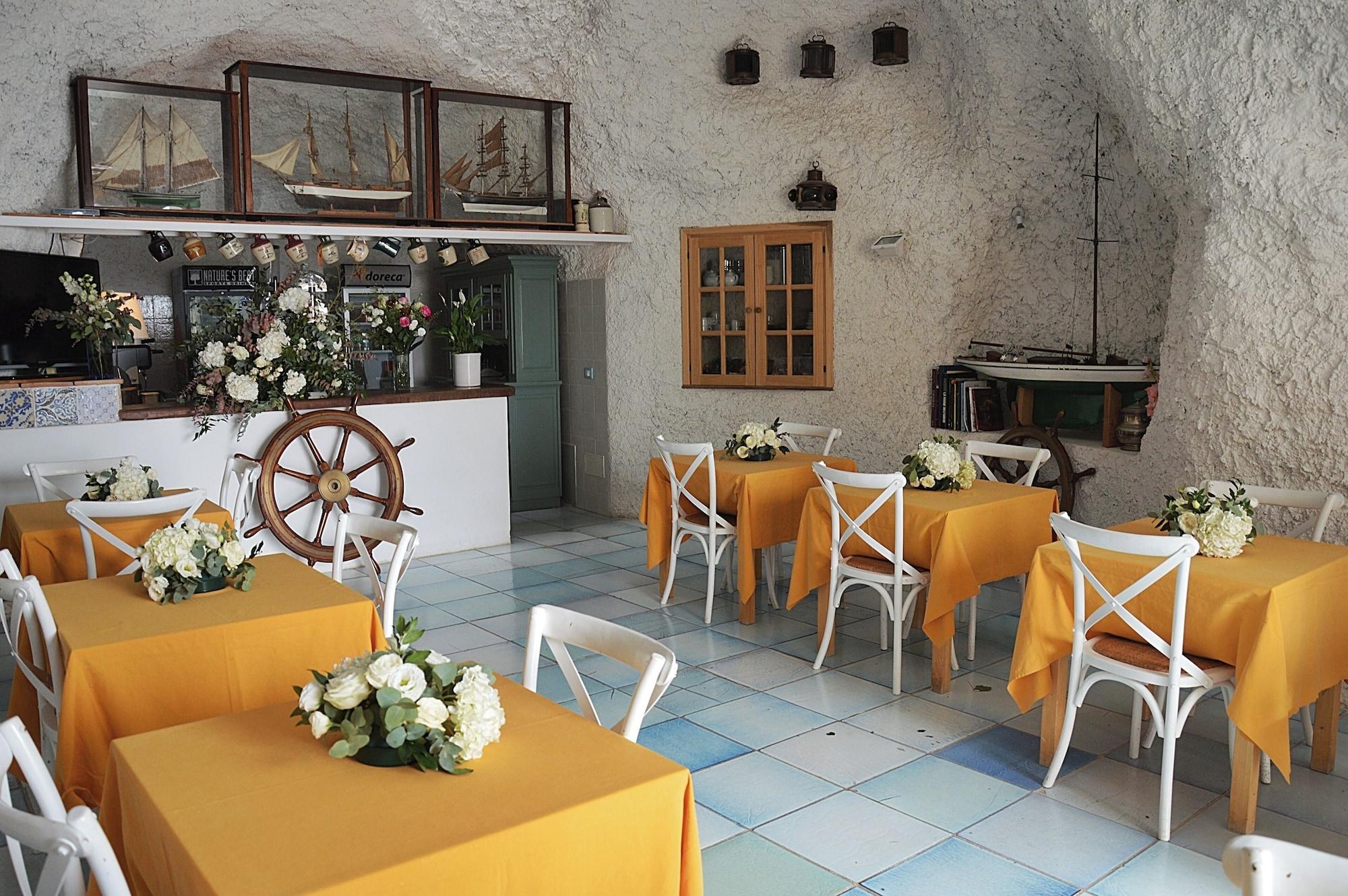 Restaurant HOTEL AGAVE E GINESTRA