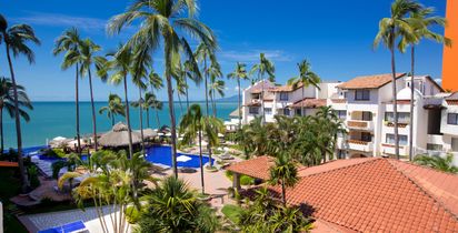 Plaza Pelicanos Grand Beach Resort Puerto Vallarta | Resorts en Despegar