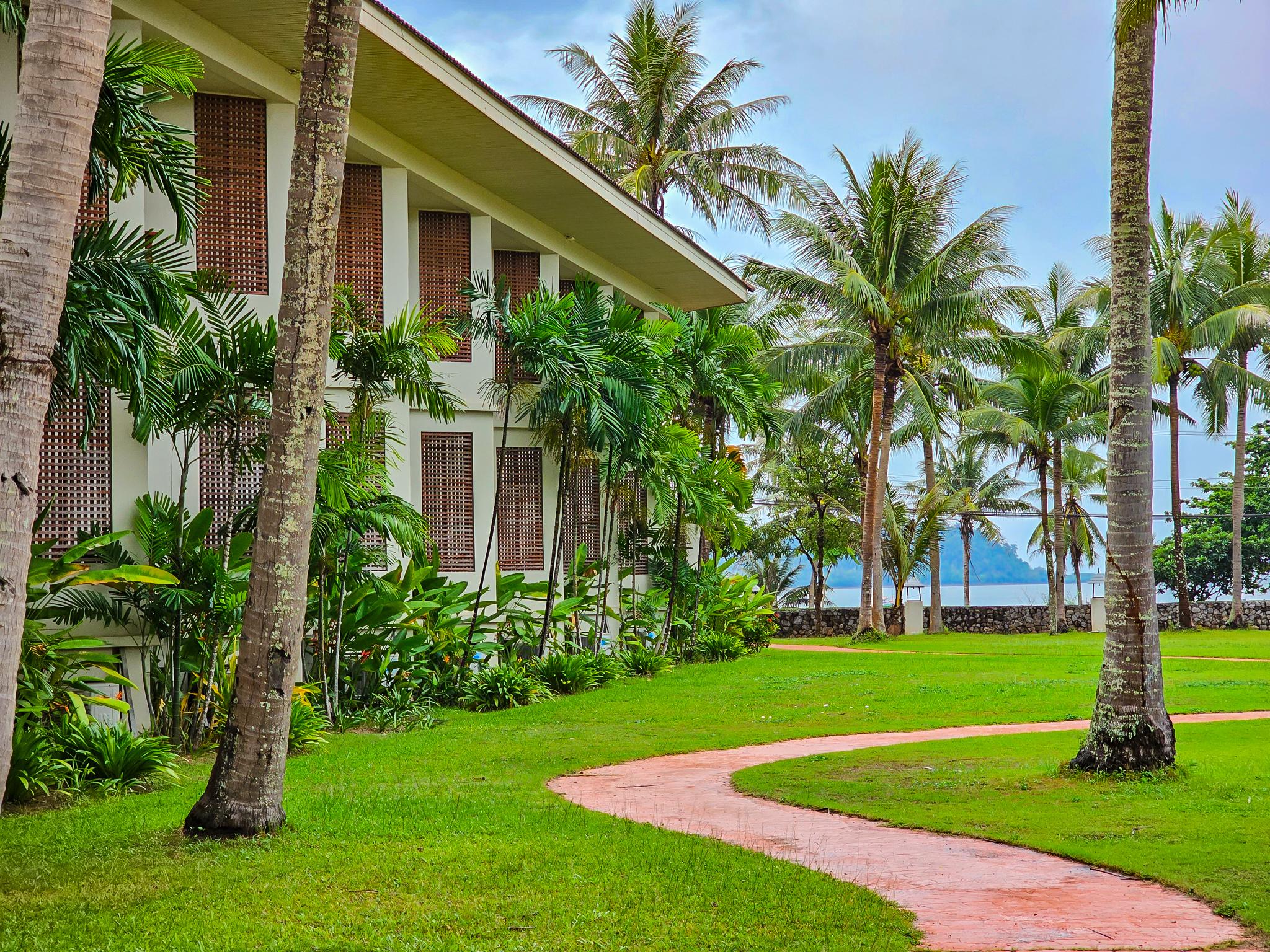 Vista Exterior Novotel Chumphon Beach Resort