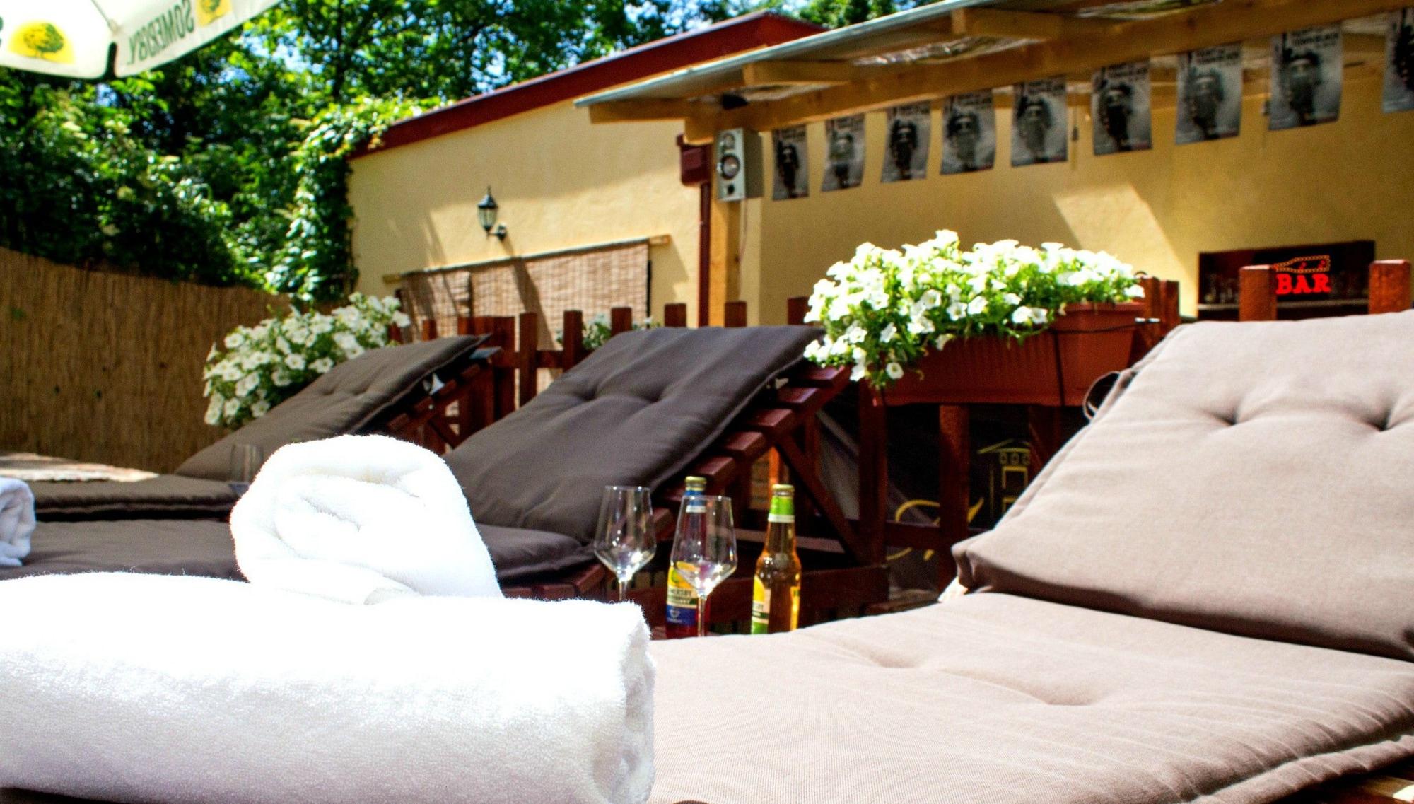 Bar/Salón Villa Mystique