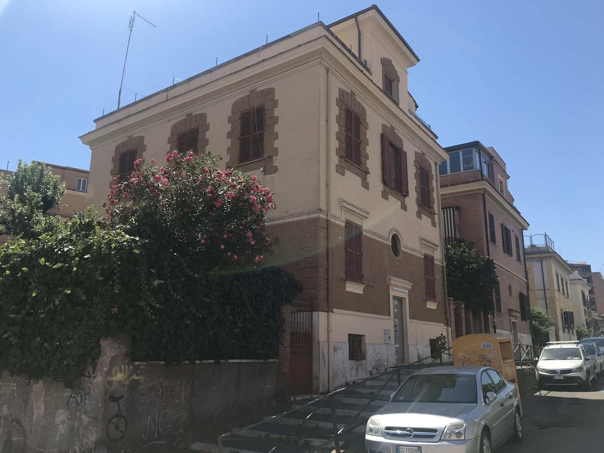 Vista Exterior Hotel Lodi