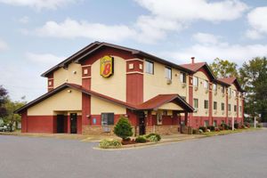 Alojamiento - Super 8 by Wyndham Richmond Airport VA
