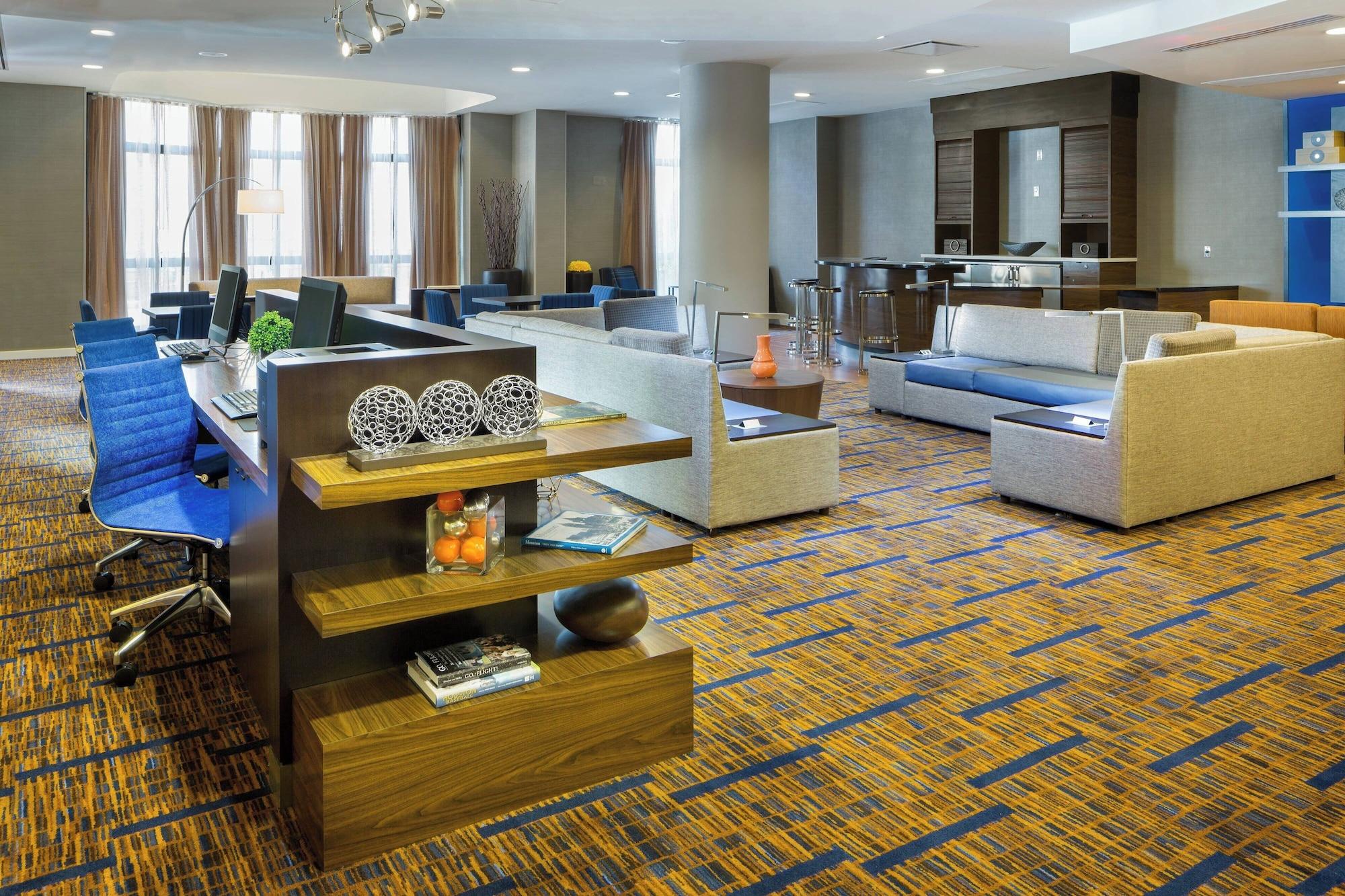 Vista Lobby Courtyard by Marriott Houston by the Galleria