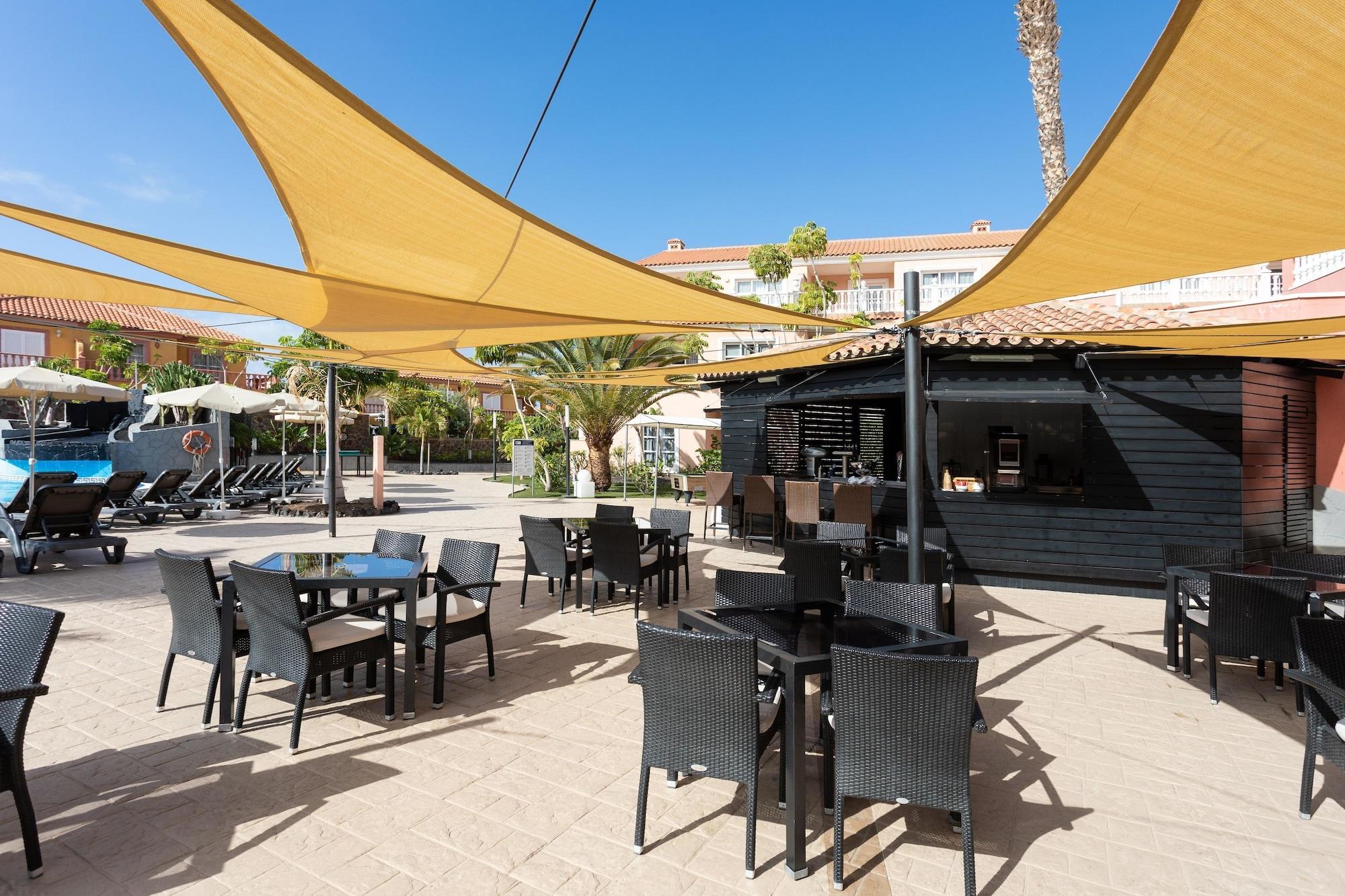 Bar/Salón Hotel El Duque