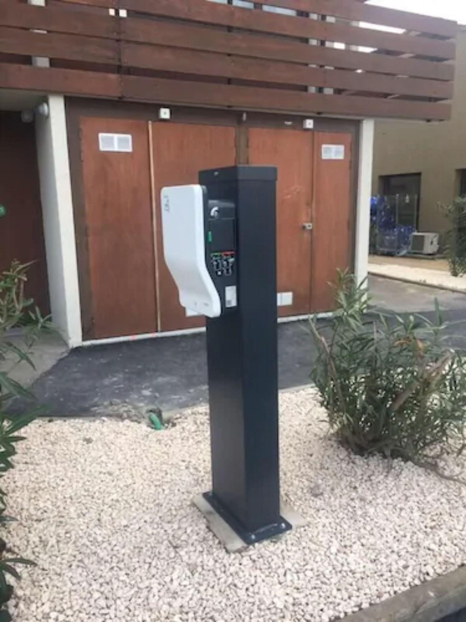 Vista Lobby Hotel Campanile Sete - Balaruc