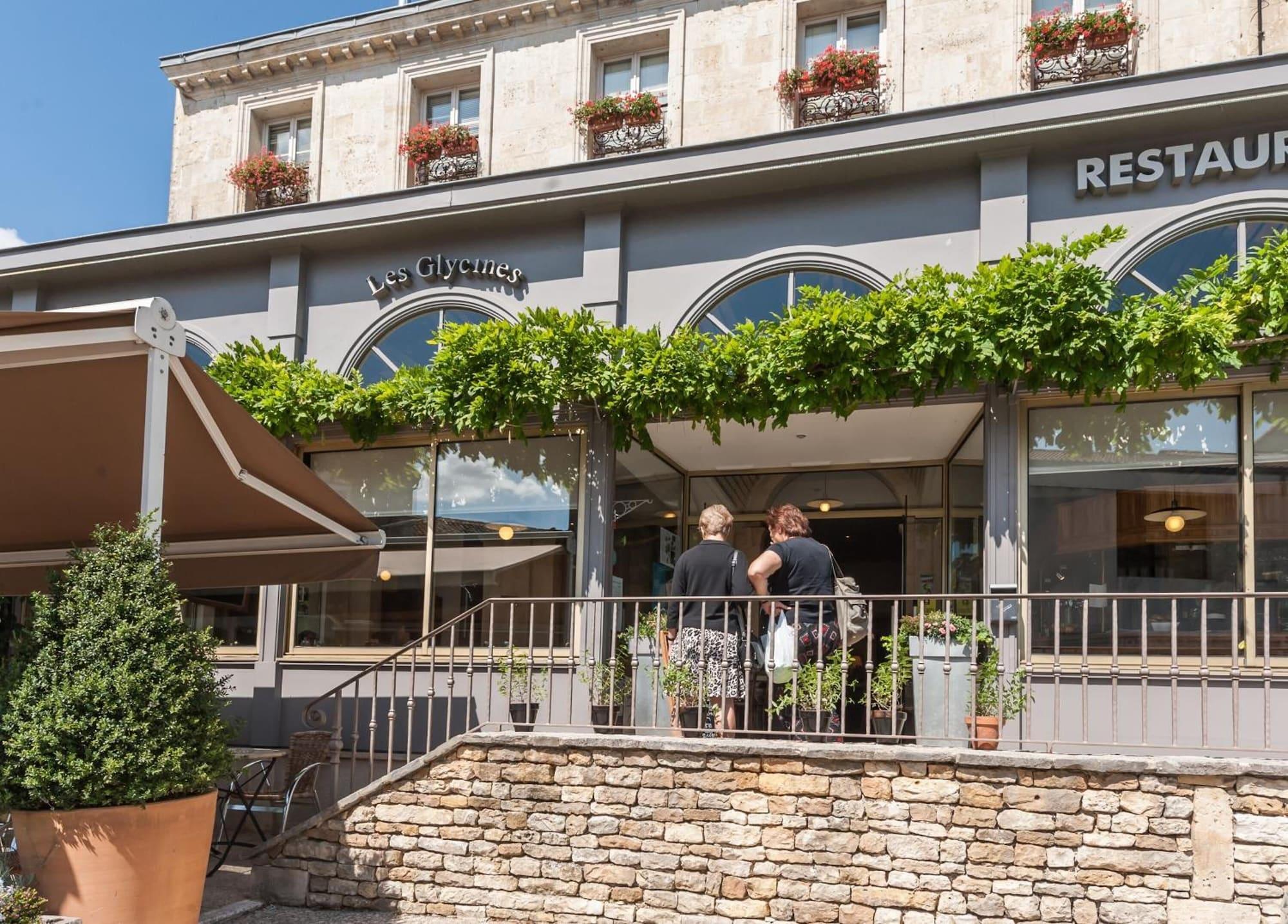 Vista Exterior Hôtel les Glycines