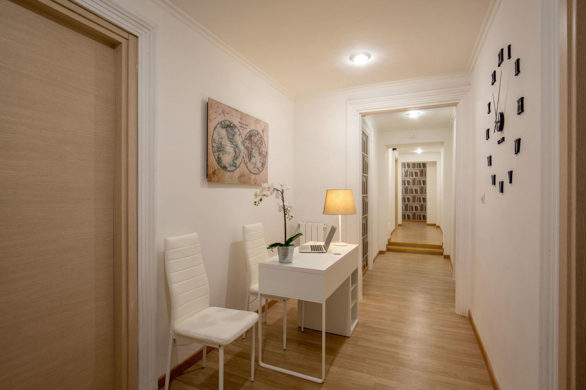 Vista do lobby Domus Veneto Rome