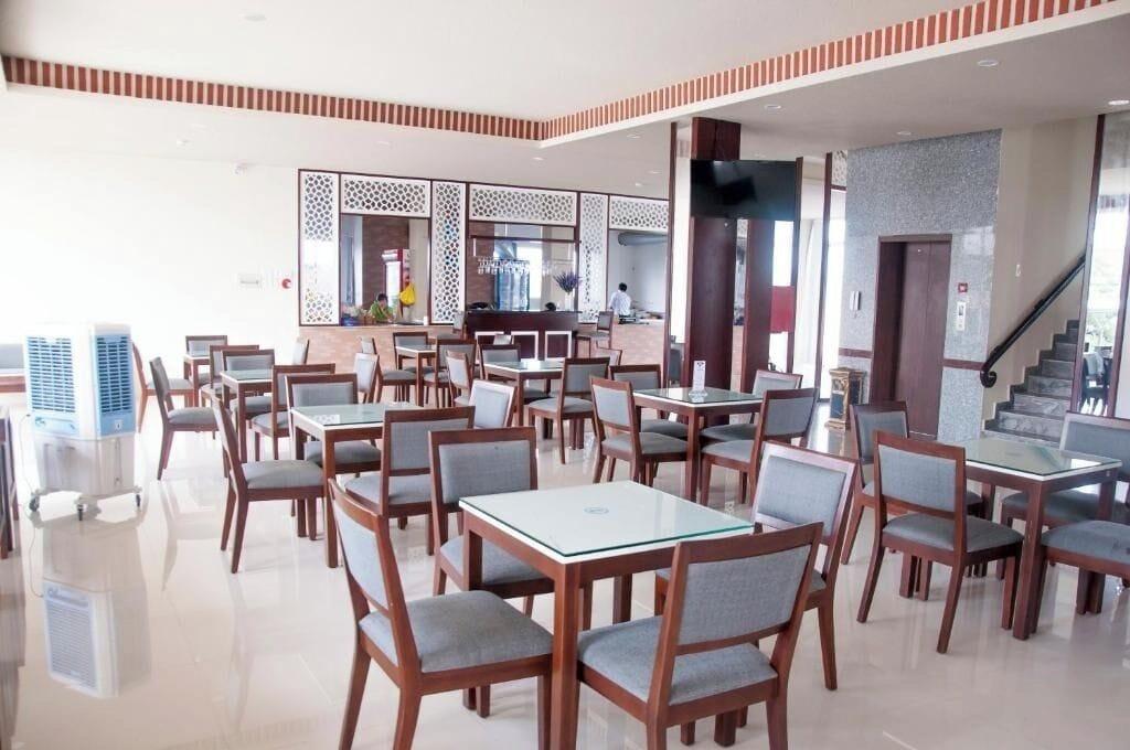 Restaurant Ozon Hotel