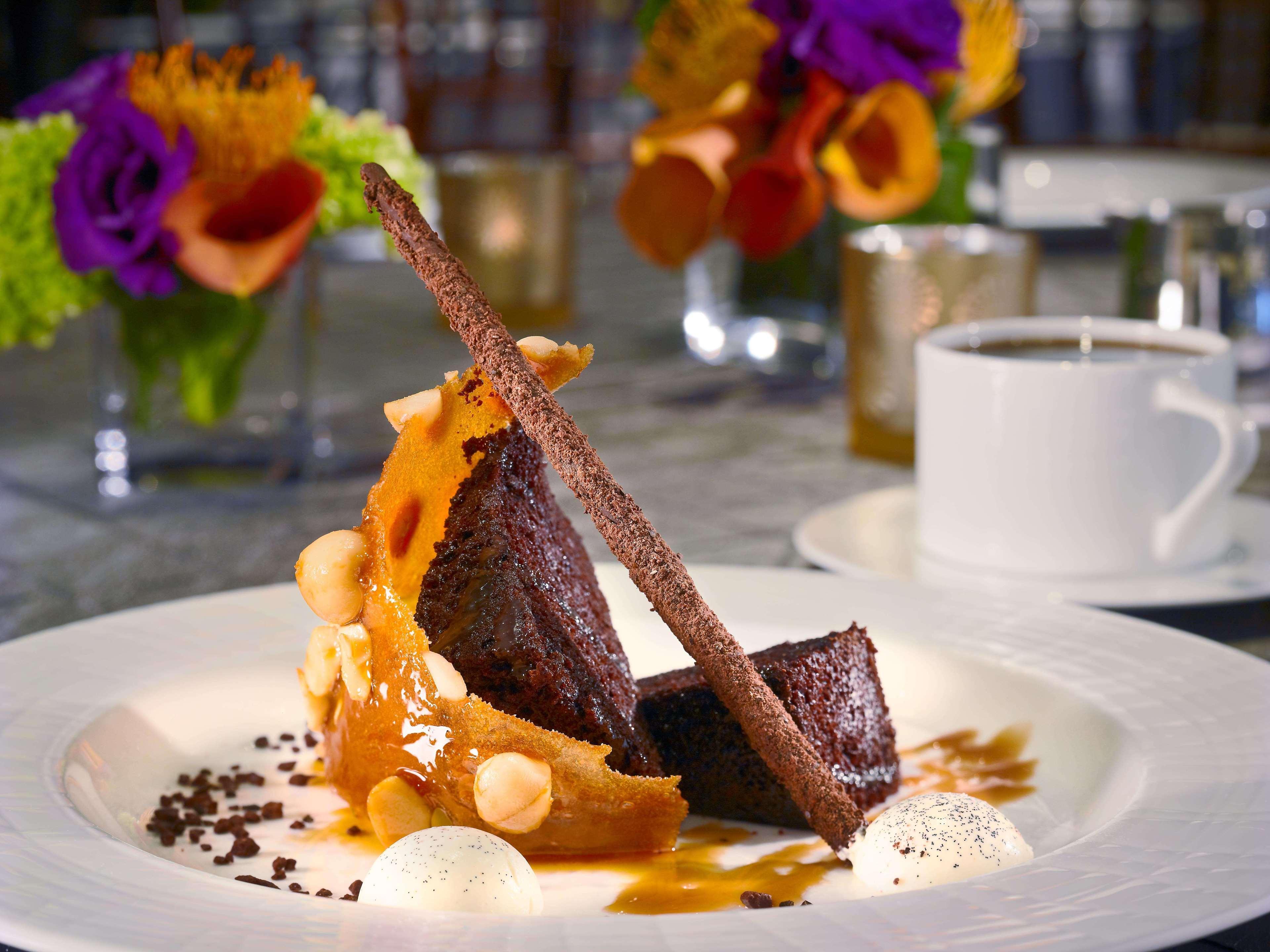 Restaurant The Royal Sonesta Boston