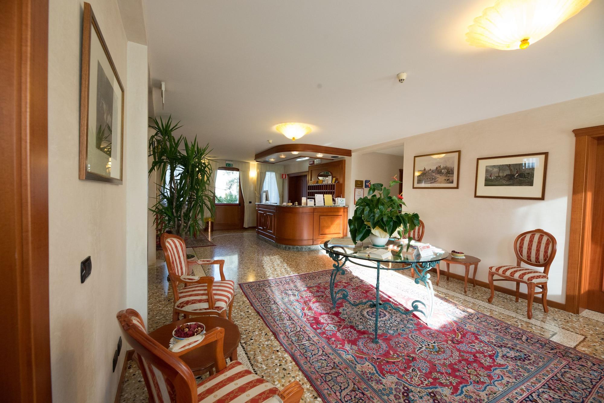 Vista Lobby Hotel Dall'Ongaro