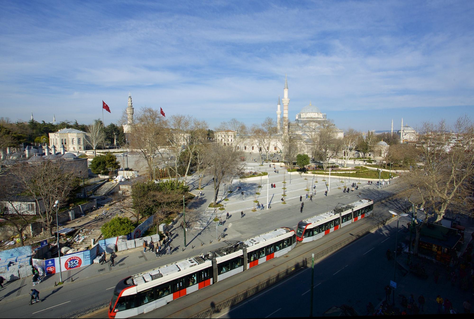 Equipamiento de Habitación Emporium Hotel