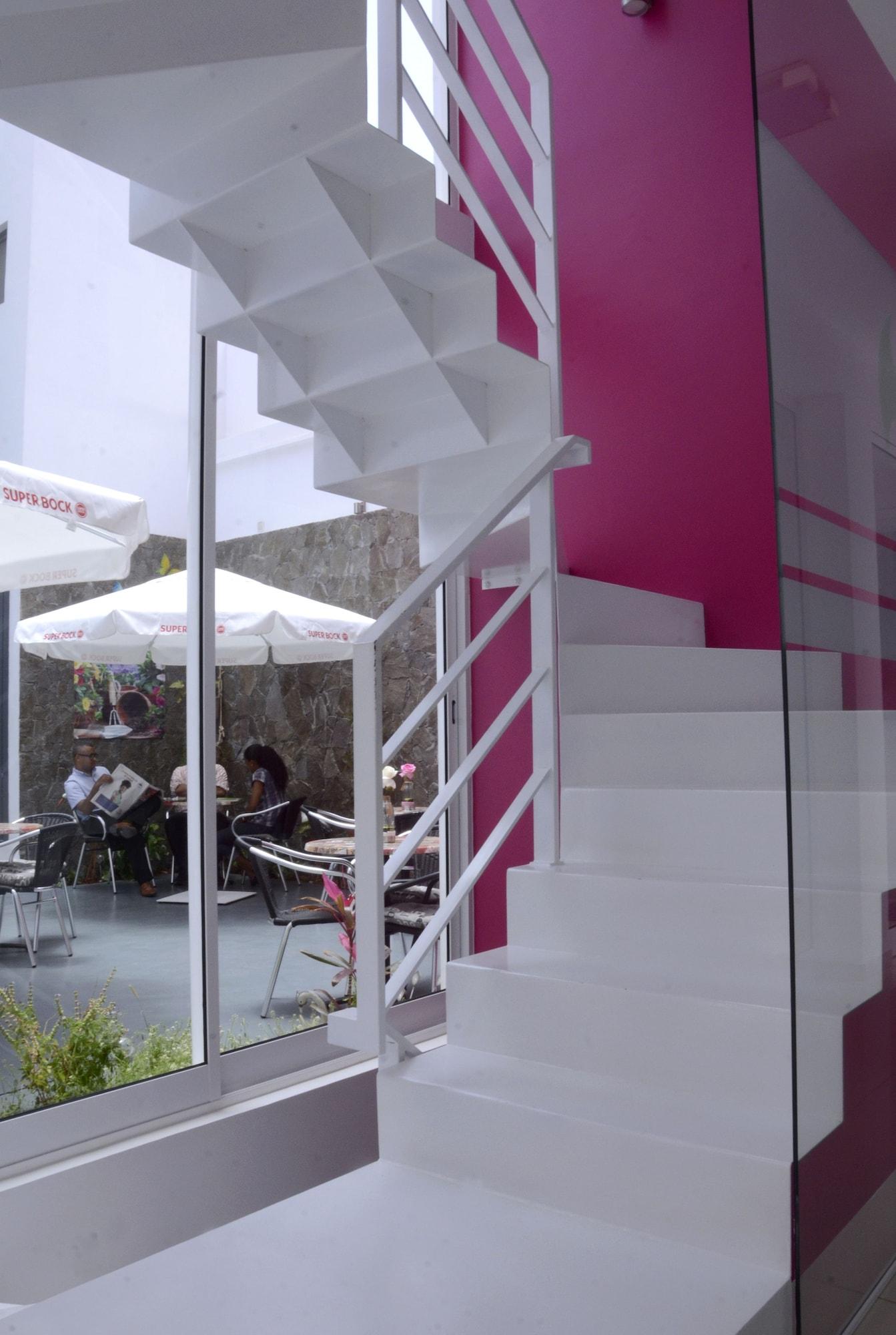 Varios Prassa 3 Boutique Hotel