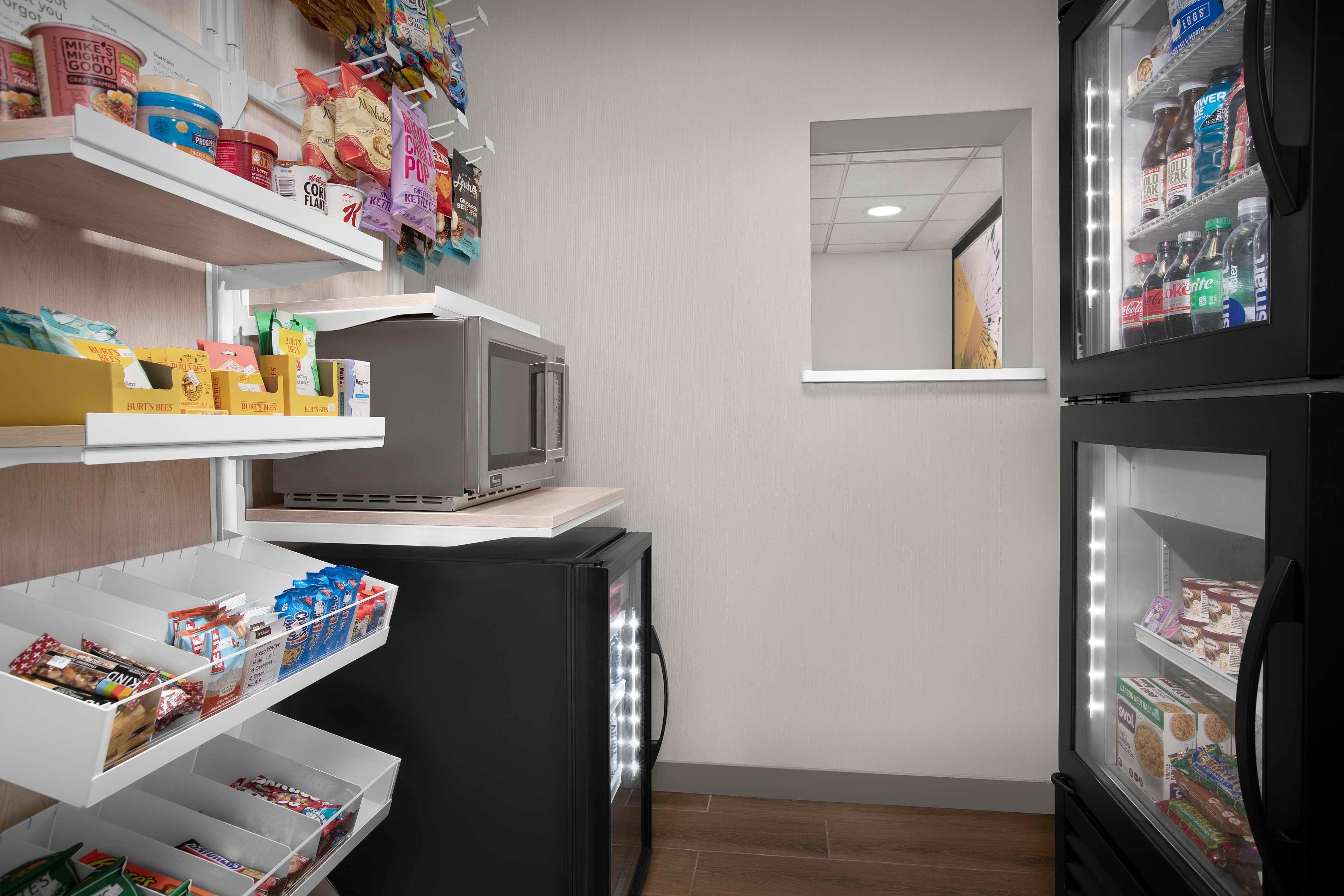 Restaurant Spark by Hilton San Antonio Airport