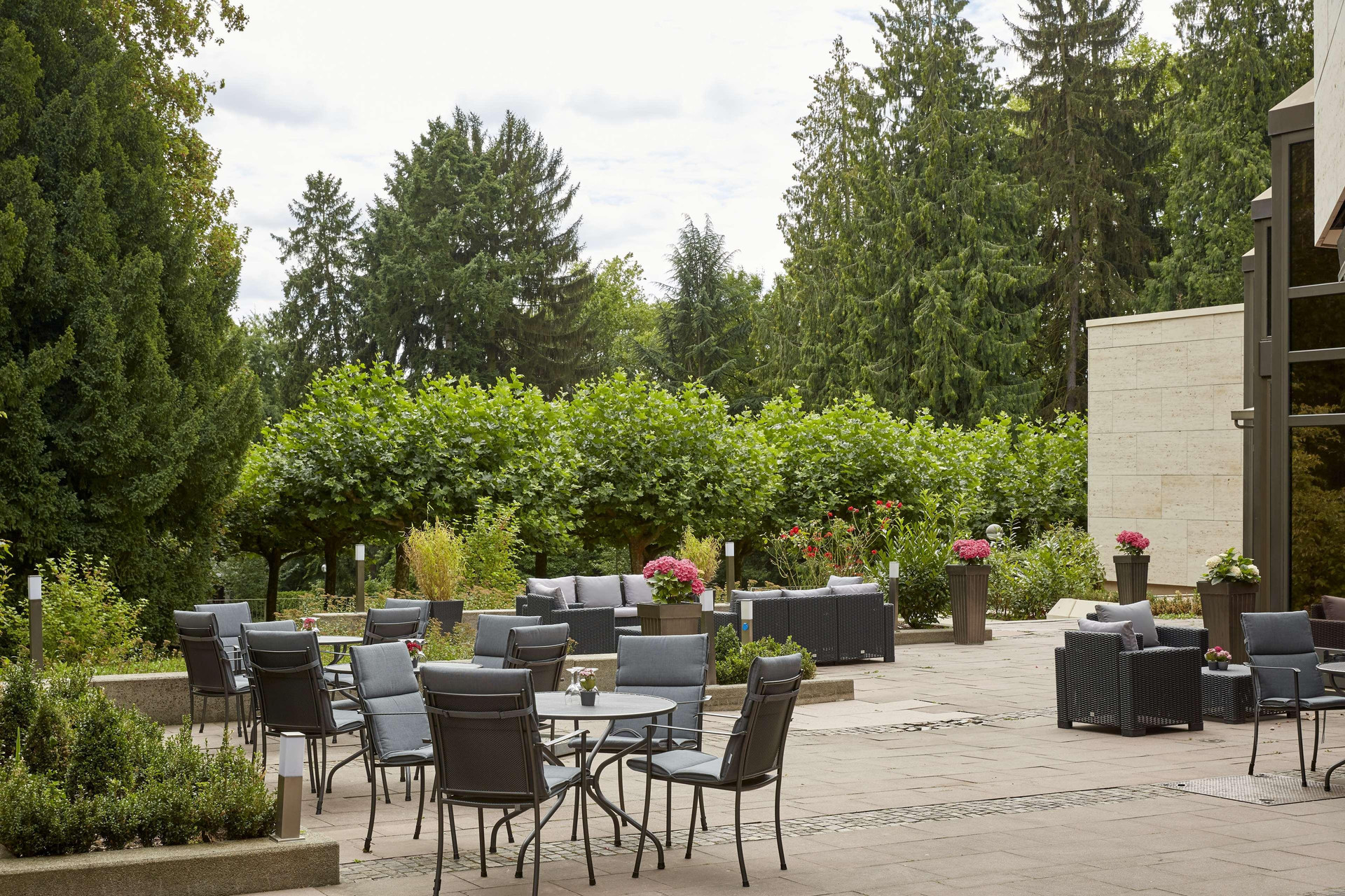 Vista Exterior H+ Hotel Bad Soden