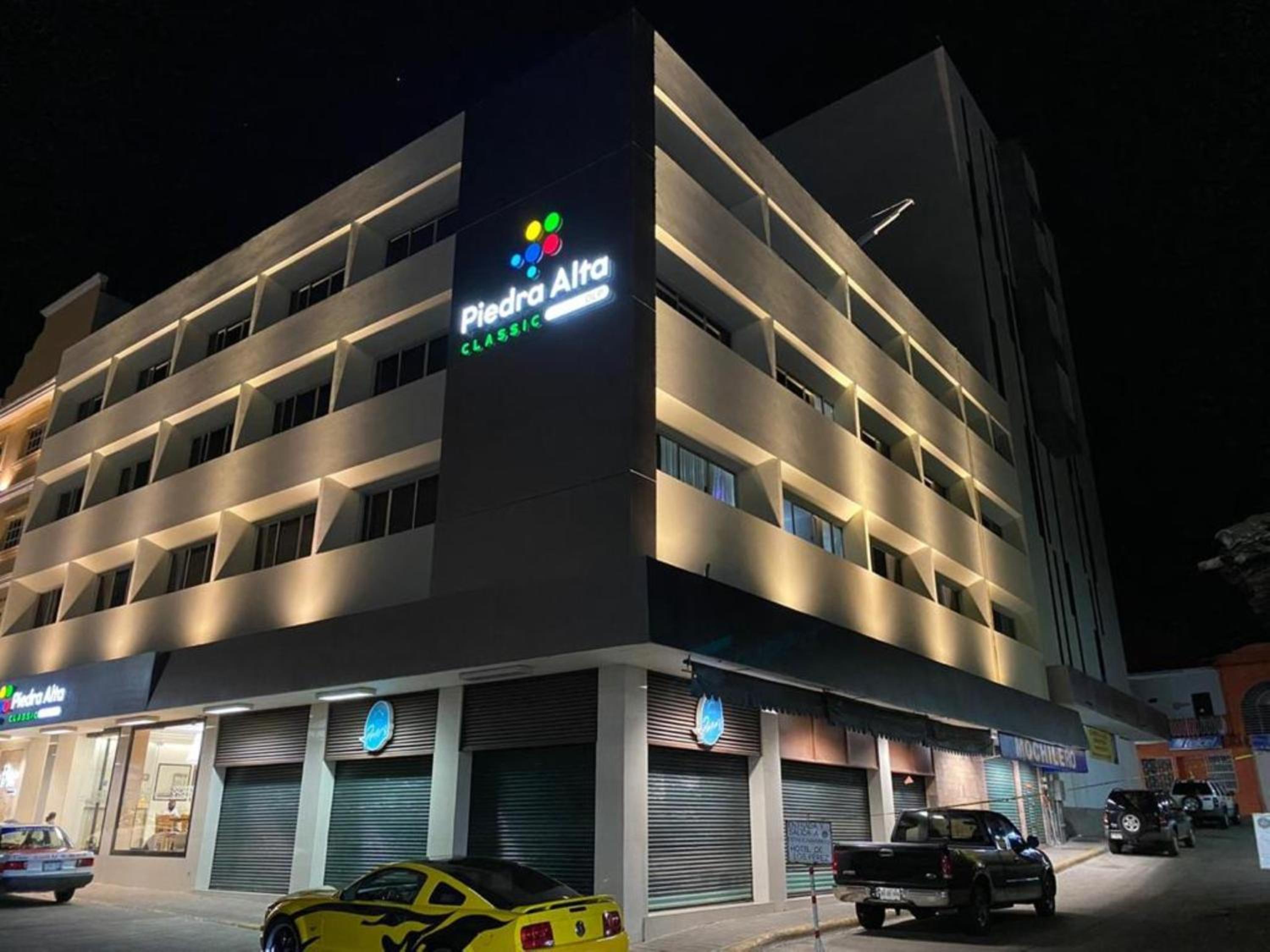 Varios Hoteles Piedra Alta by De Los Perez