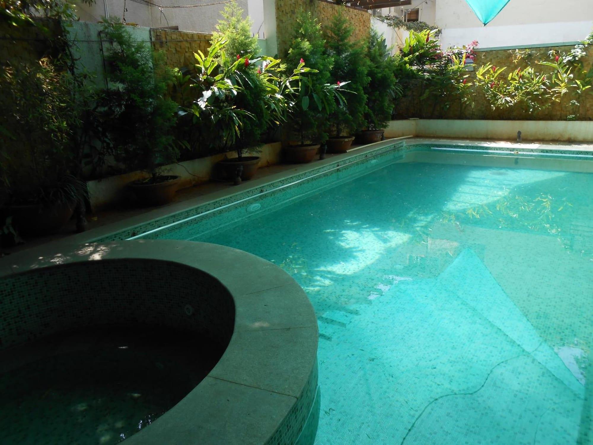 Vista Piscina Brunton Heights