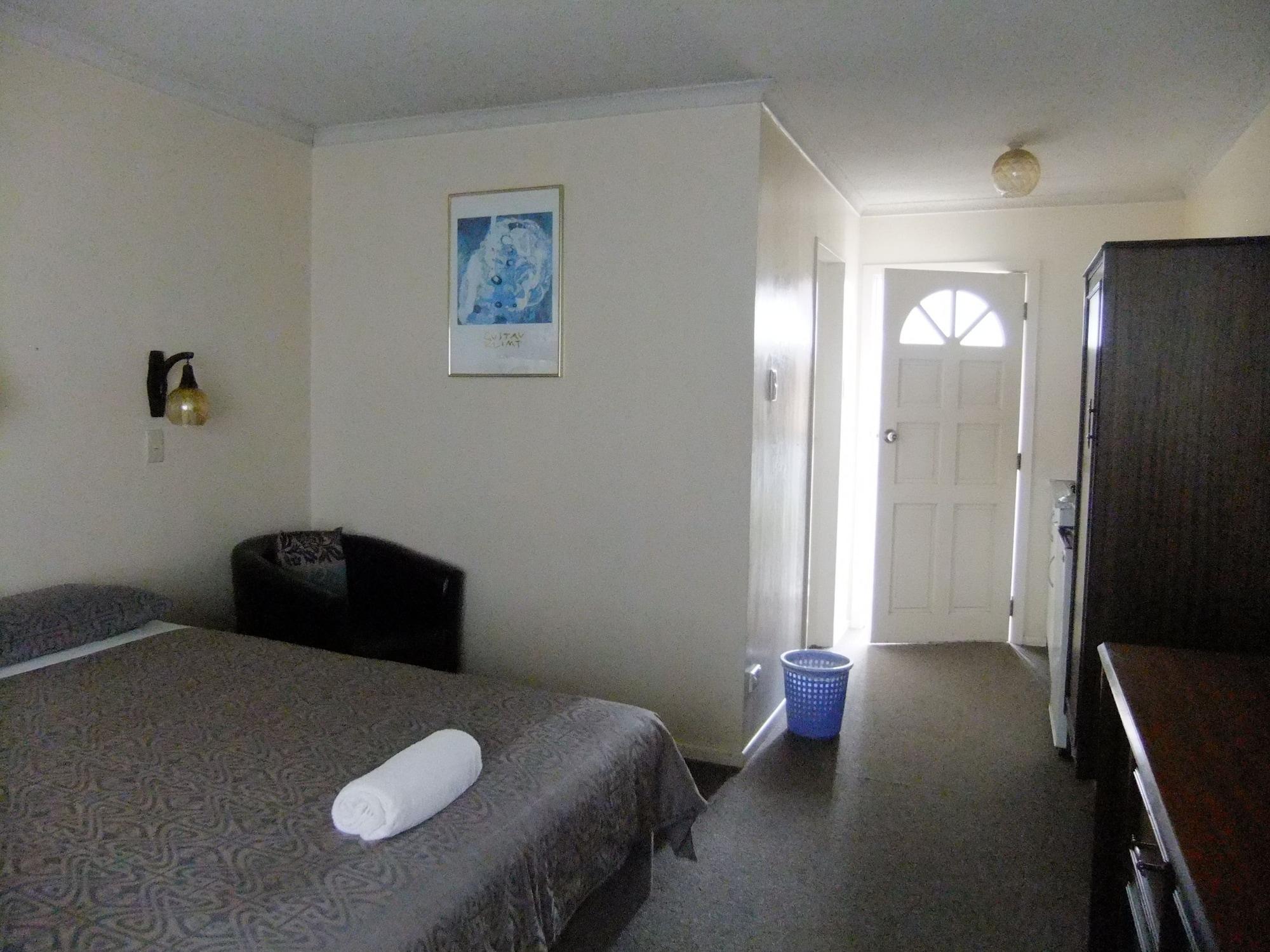 Varios Abbeycourt Motel