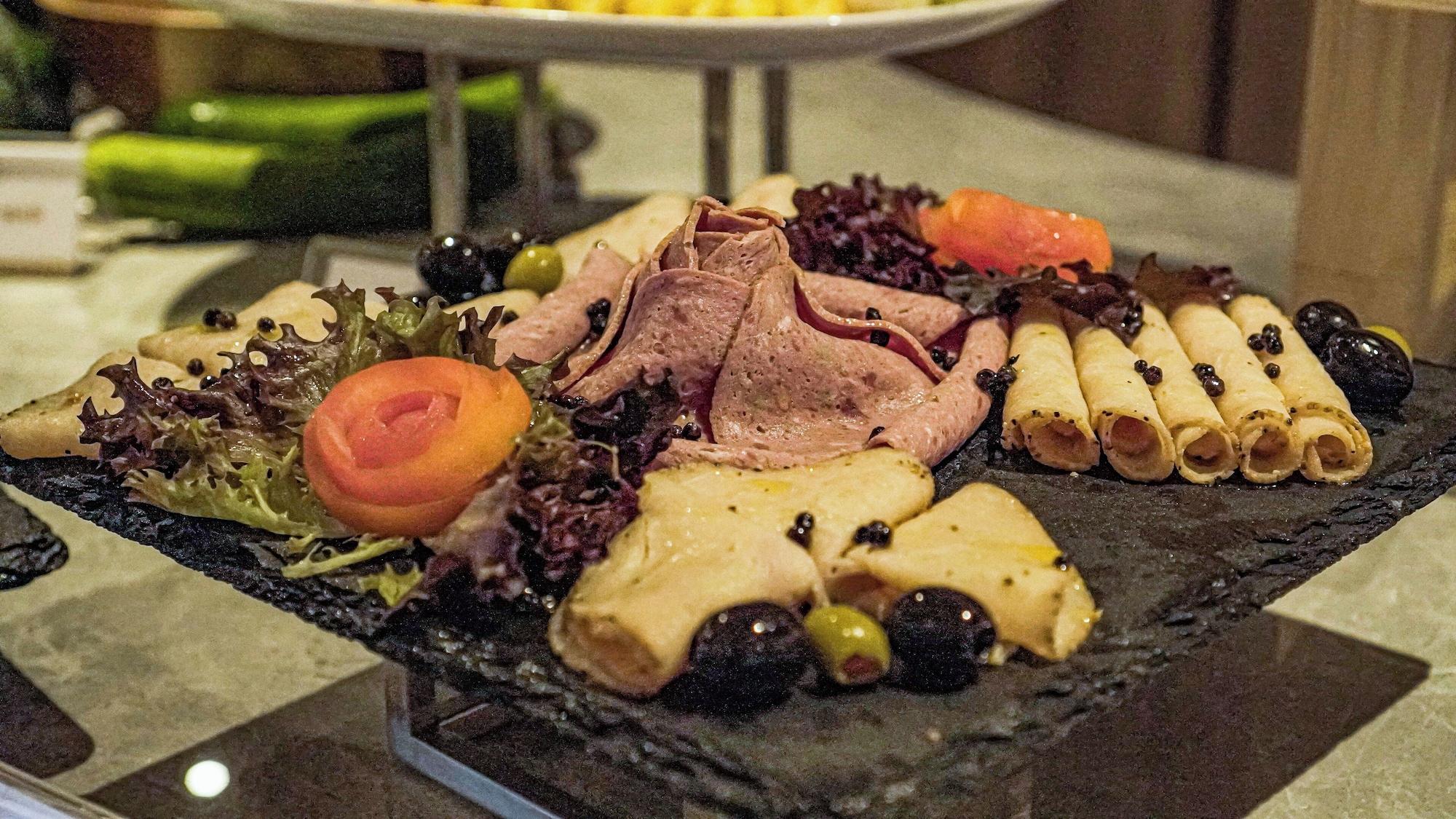 Restaurant FUGO Hotel Samarinda (Bigmall)