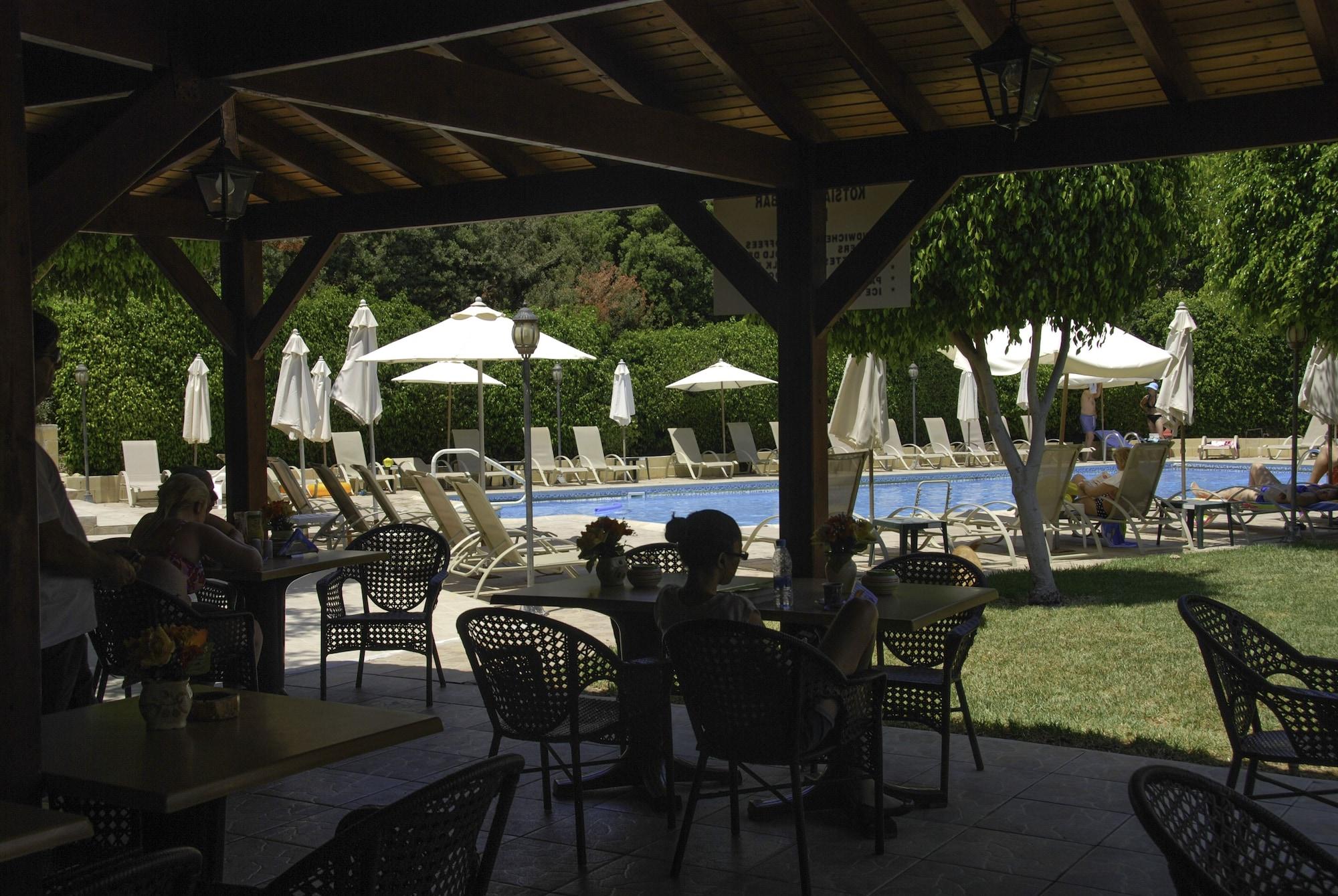Bar/Salón Kotzias Hotel Apartments