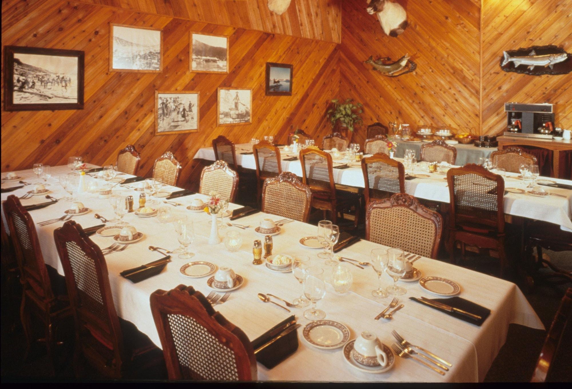 Restaurant Inconnu Lodge
