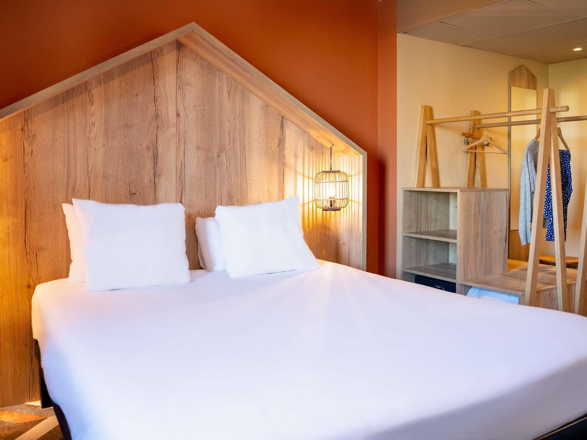Varios Ibis Styles Chatenay-Malabry Paris Sud