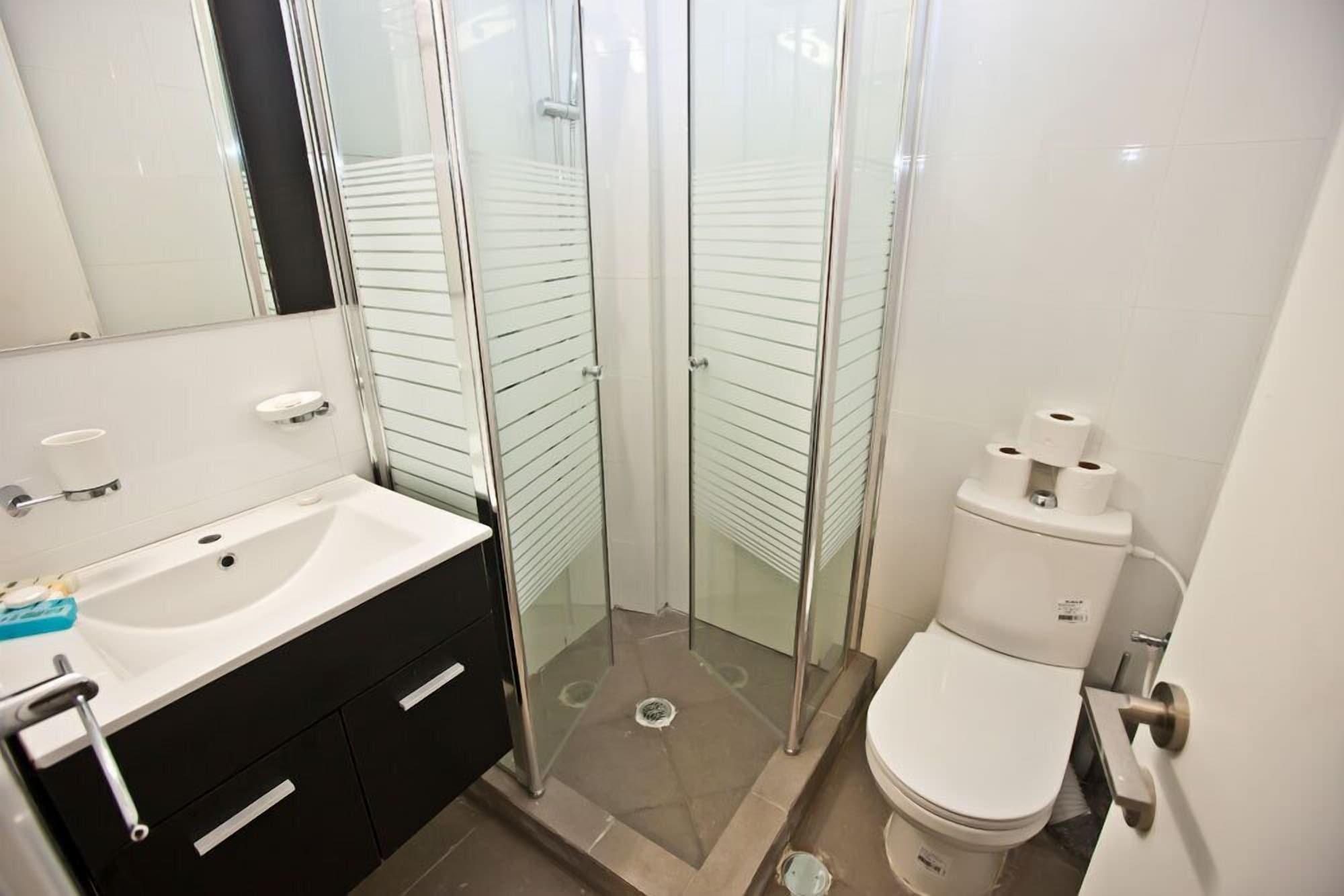Equipamiento de Habitación Geula Suites