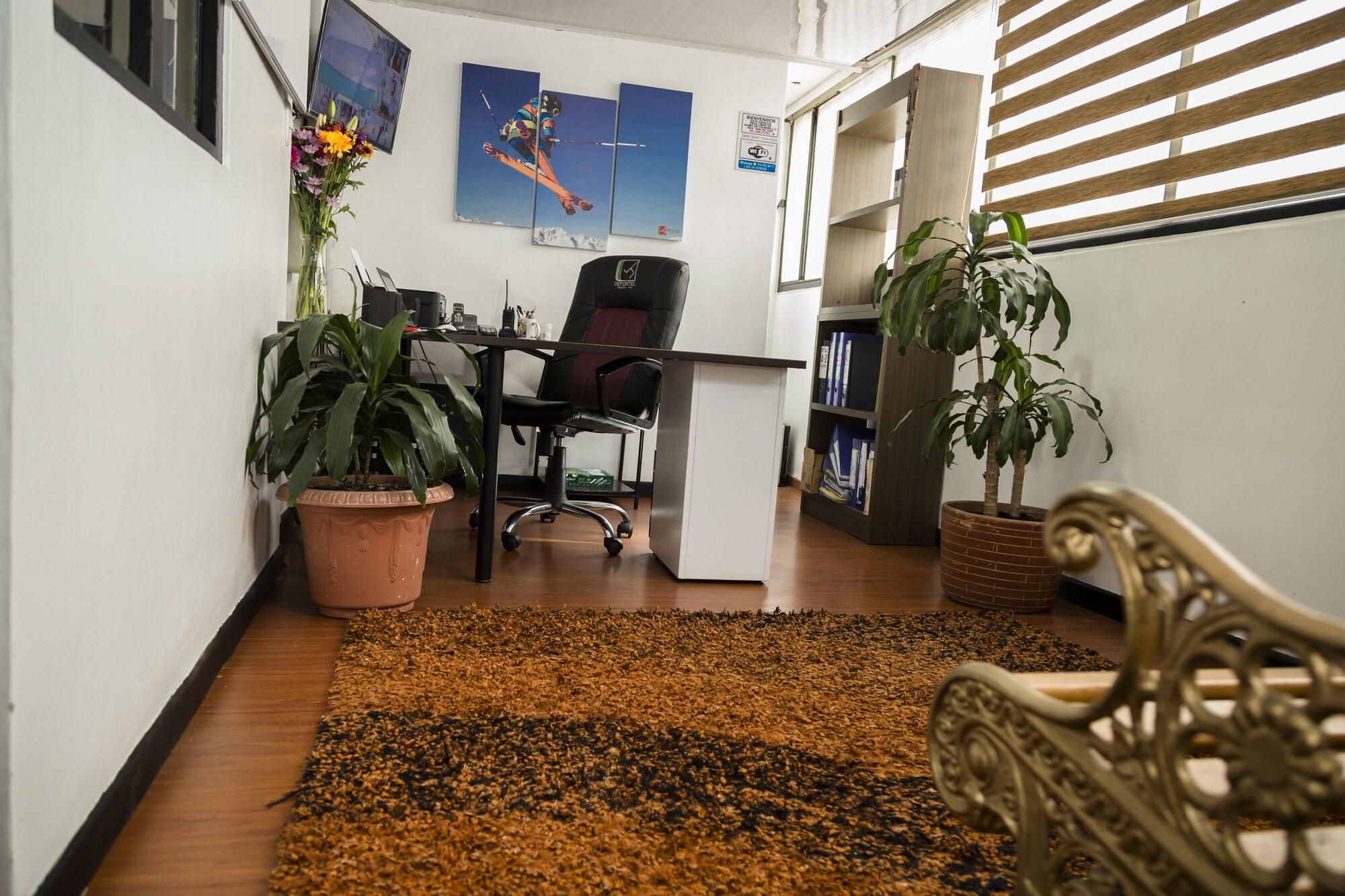 Vista Lobby Deportel Bogota
