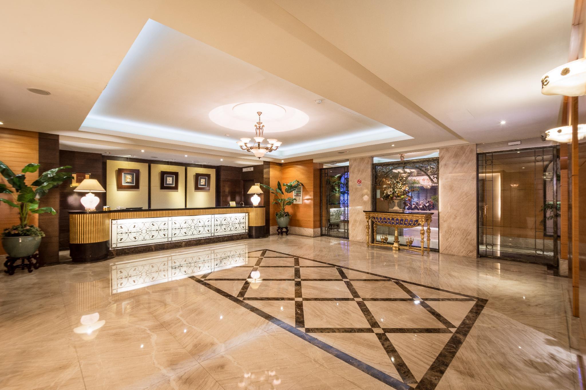 Vista Lobby Waikoloa Hotel