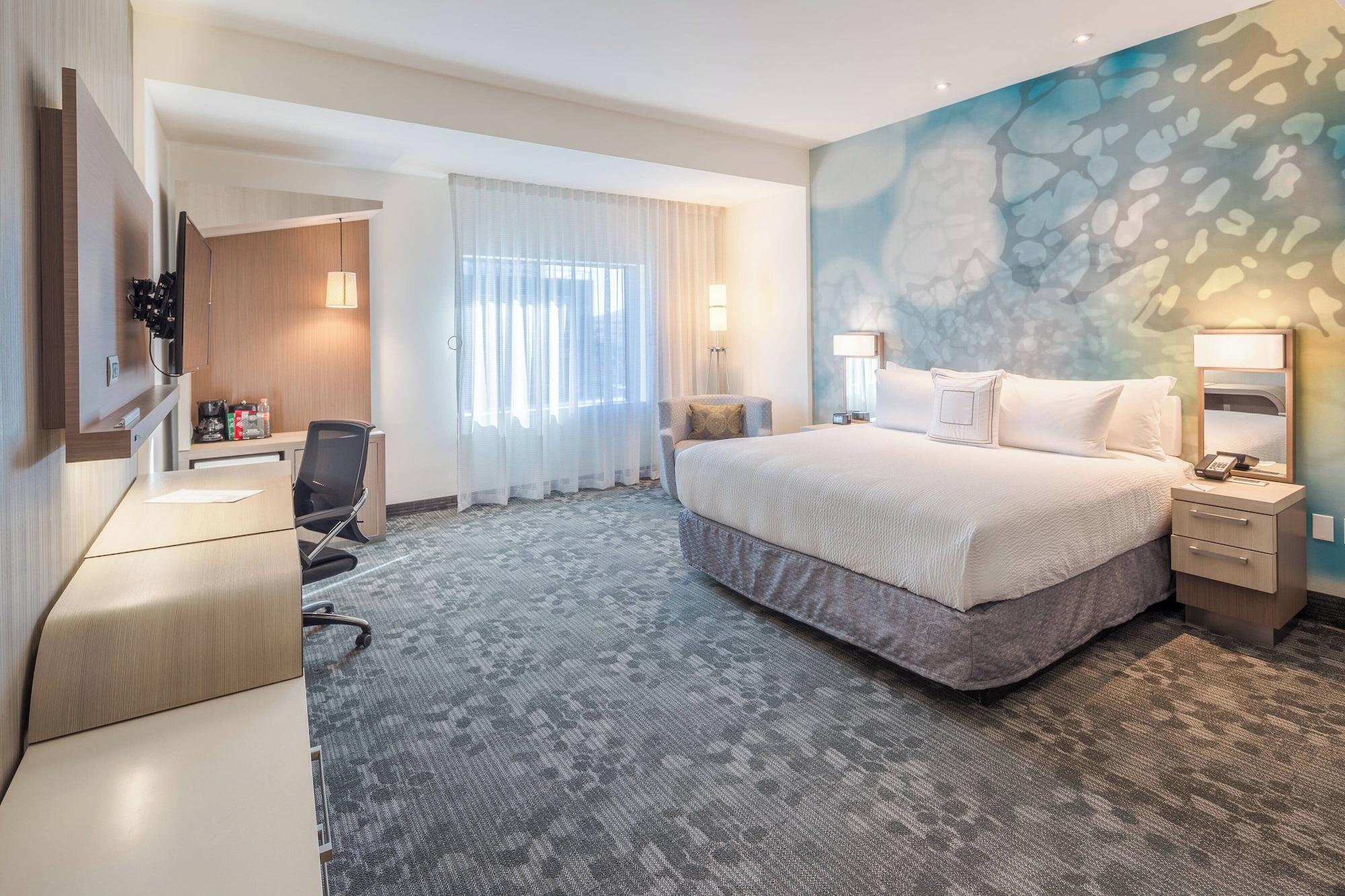 Habitación Courtyard by Marriott Chihuahua