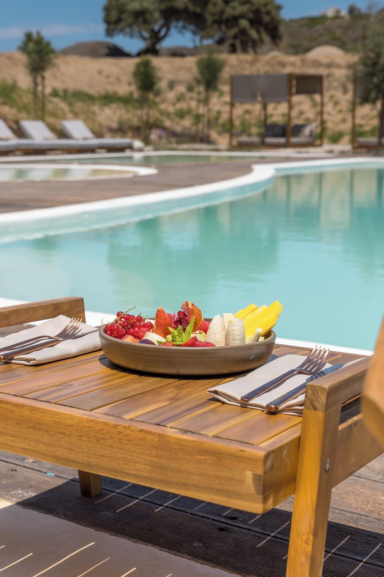 Restaurant Golden Milos Beach House by Domotel