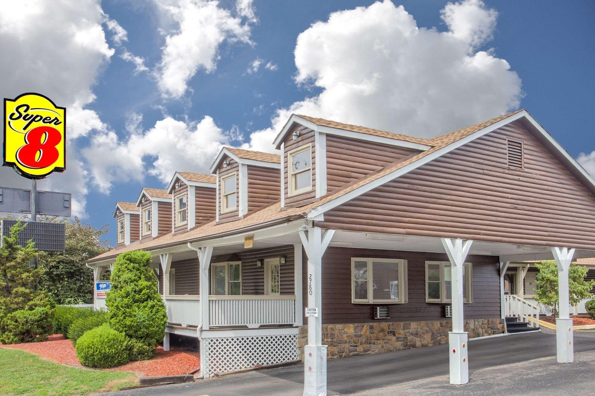 Varios Super 8 by Wyndham Christiansburg
