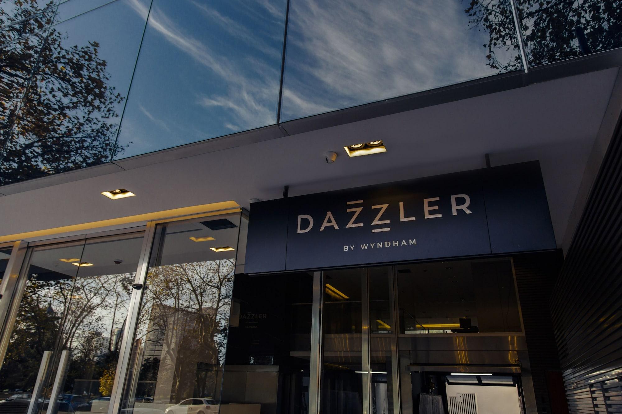 Vista Lobby Dazzler by Wyndham La Plata