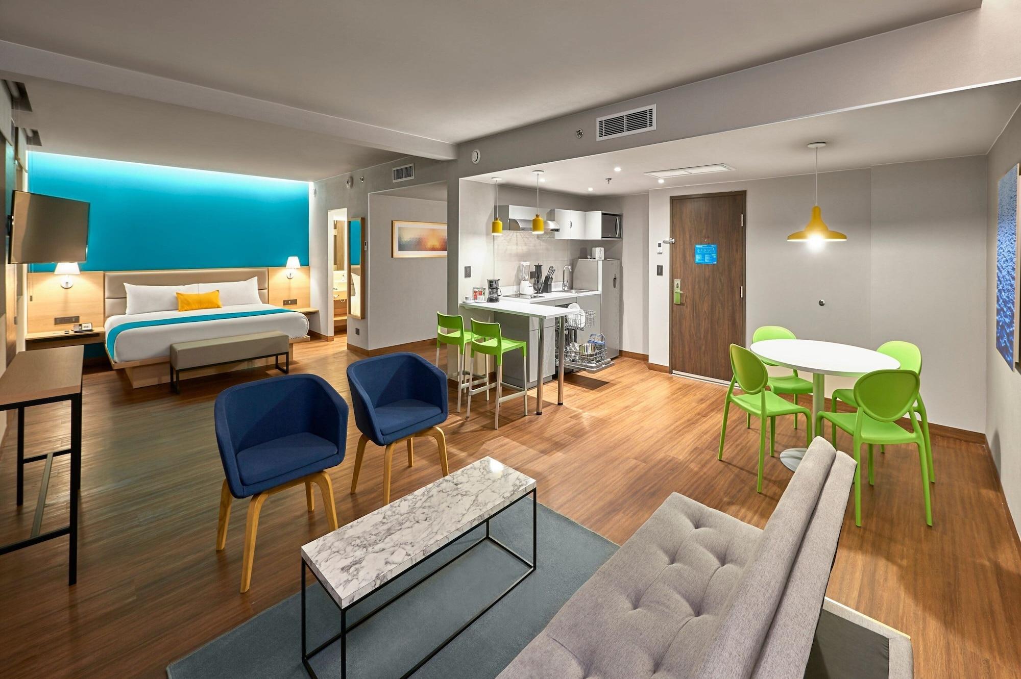 Habitación City Express Suites by Marriott Cancún Aeropuerto Riviera