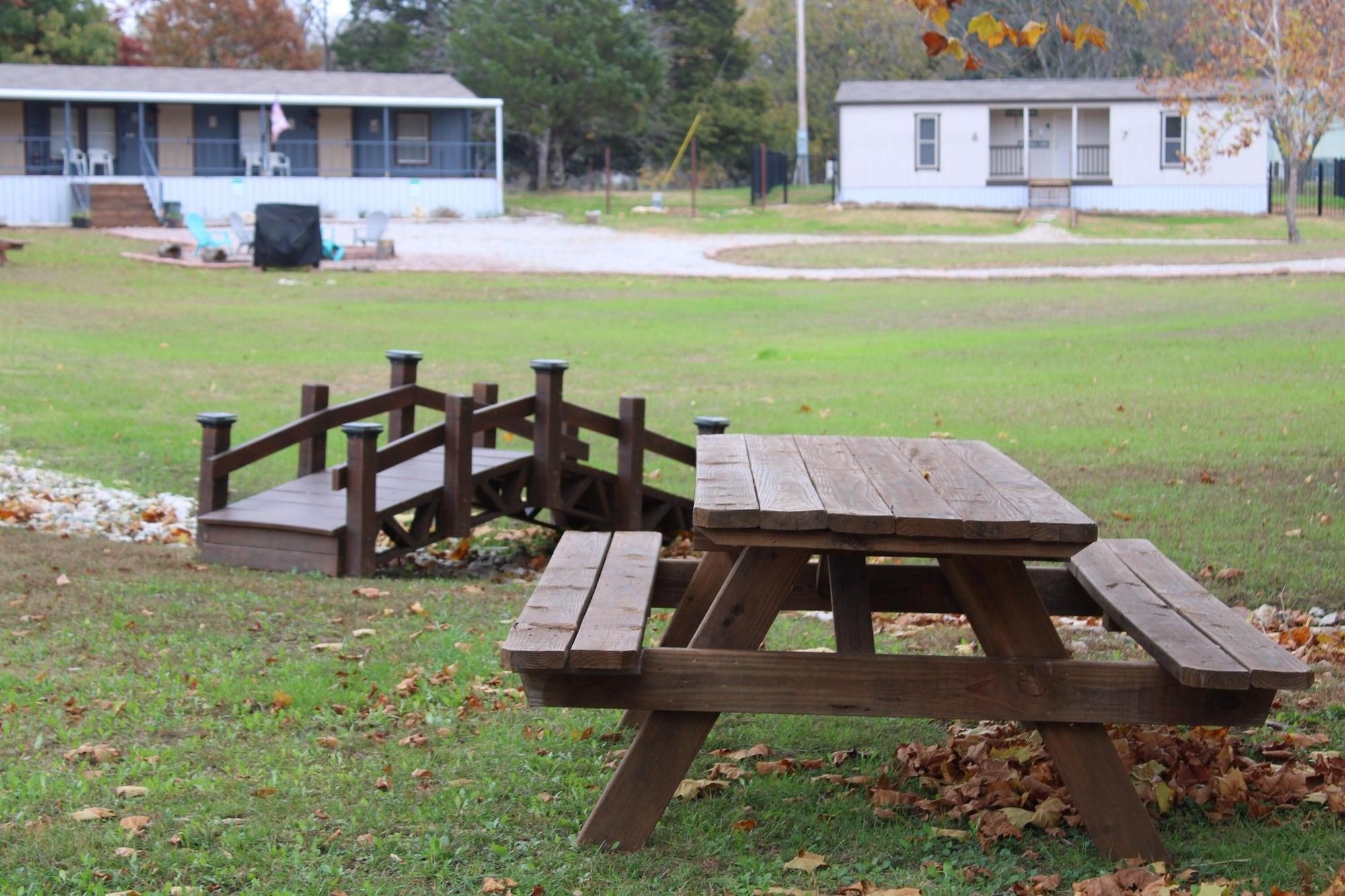 Restaurant Bohemian Rhapsody - 1 Bedroom Hotel Room by The Lodges at Fossil Creek