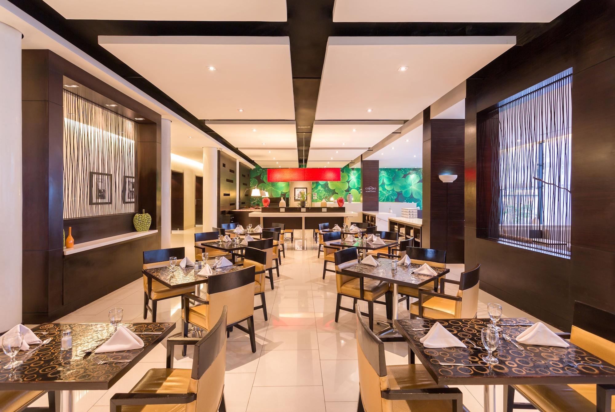 Restaurant Courtyard by Marriott Panama Metromall