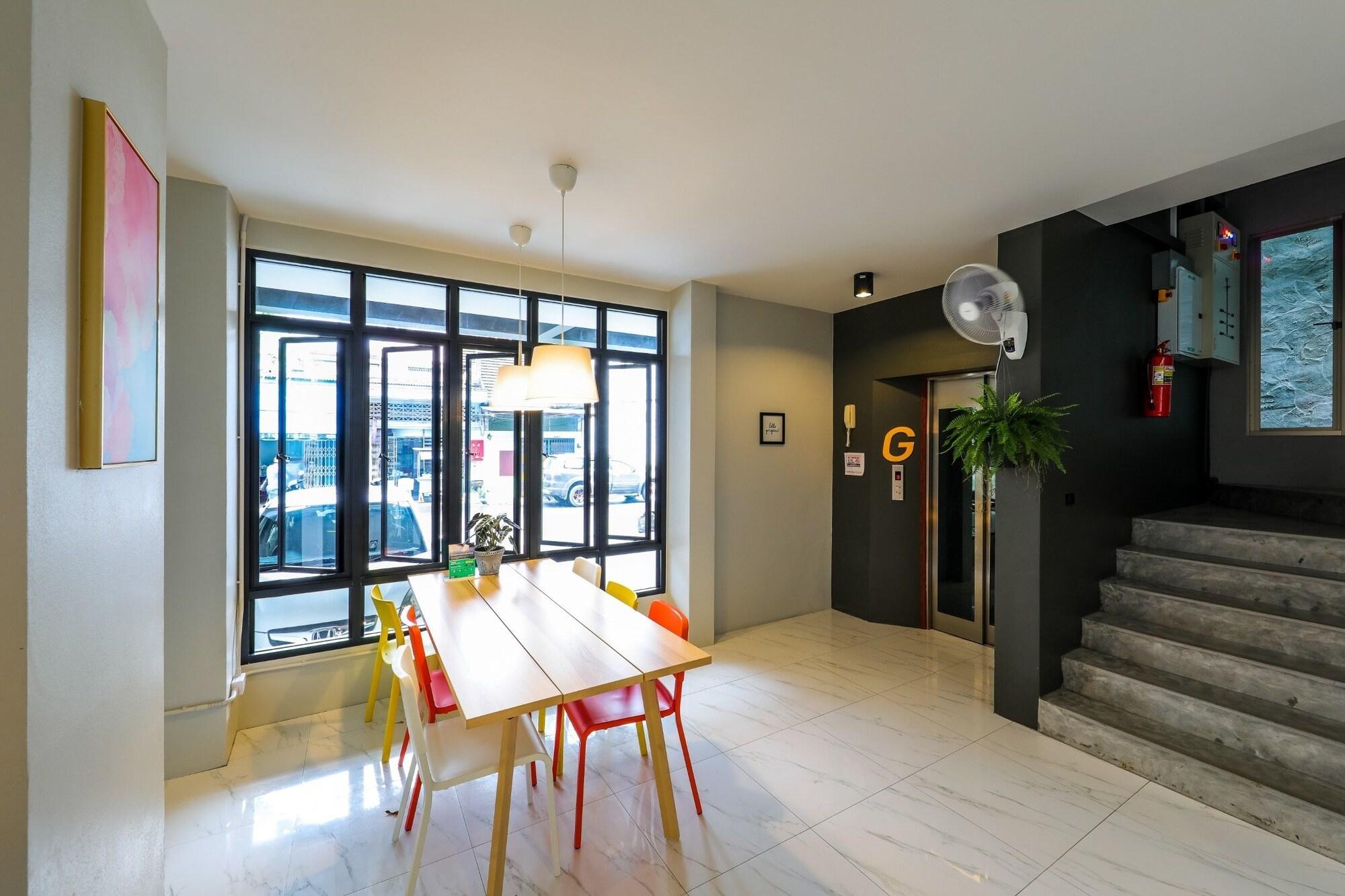 Vista Lobby Get GuestHouse 2