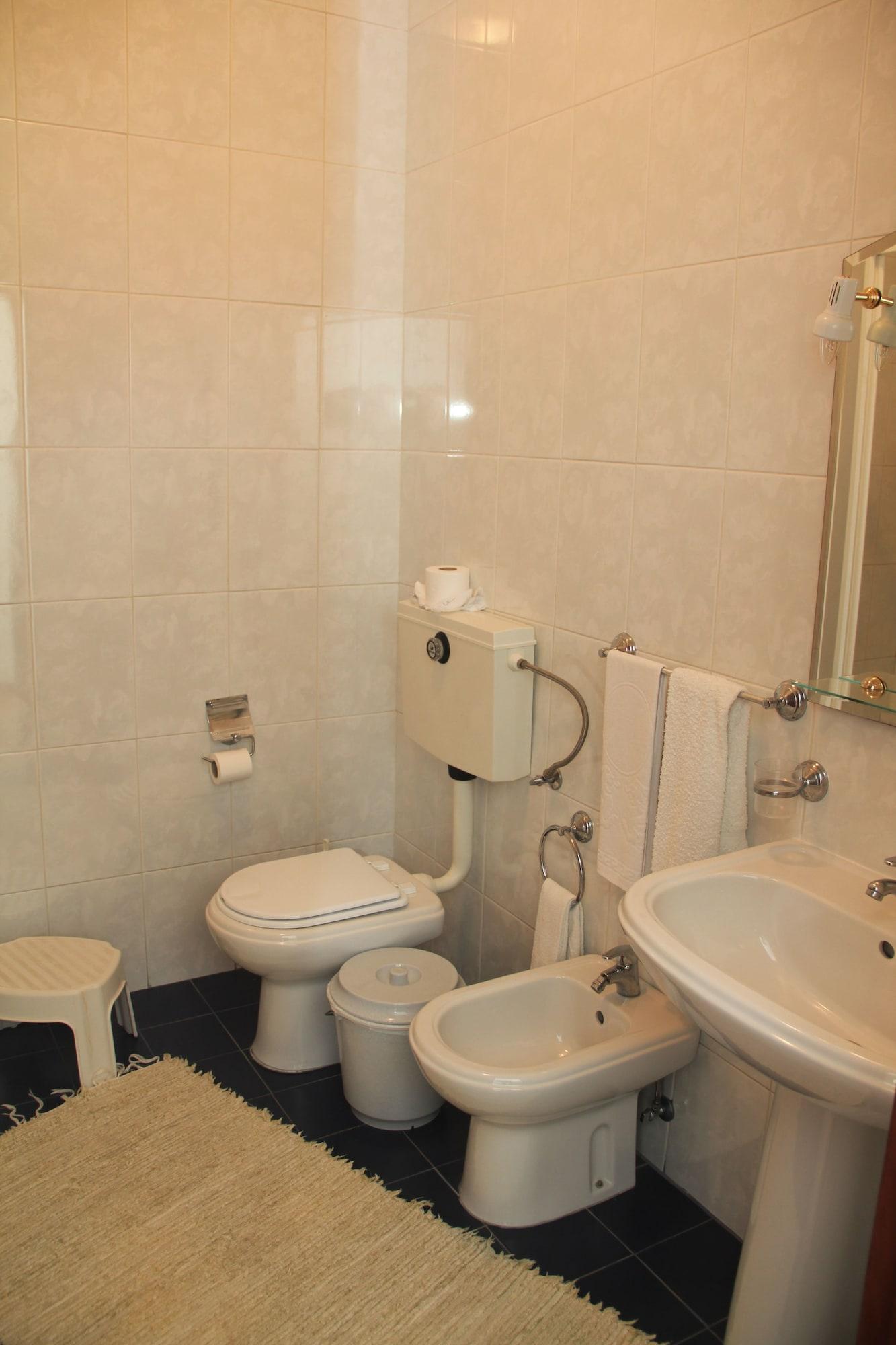Equipamiento de Habitación Oásis - Santa Marta de Penaguião