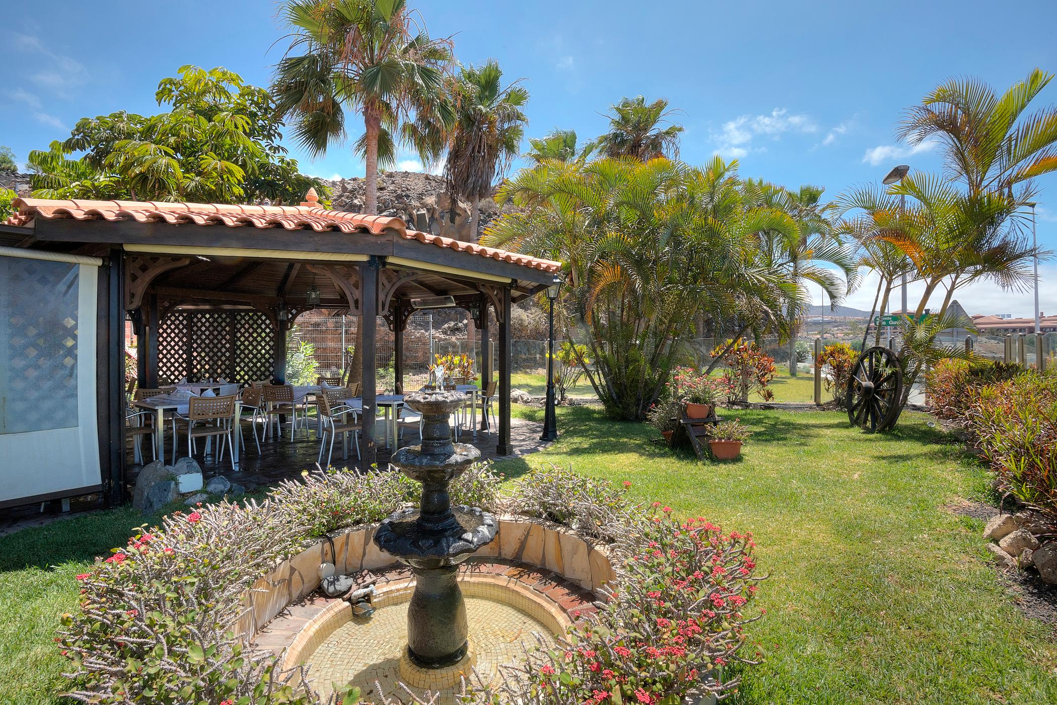 Restaurant Hovima Jardín Caleta