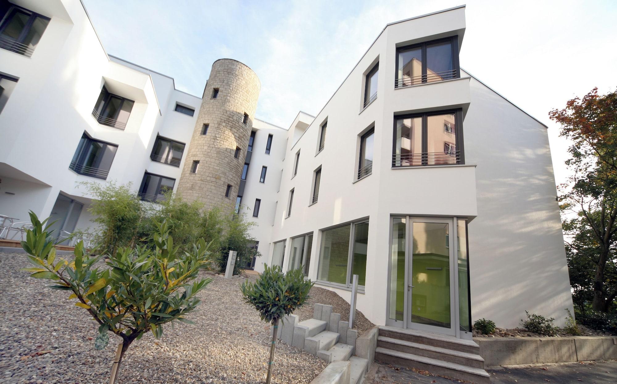 Varios NP Hotel Ullrich