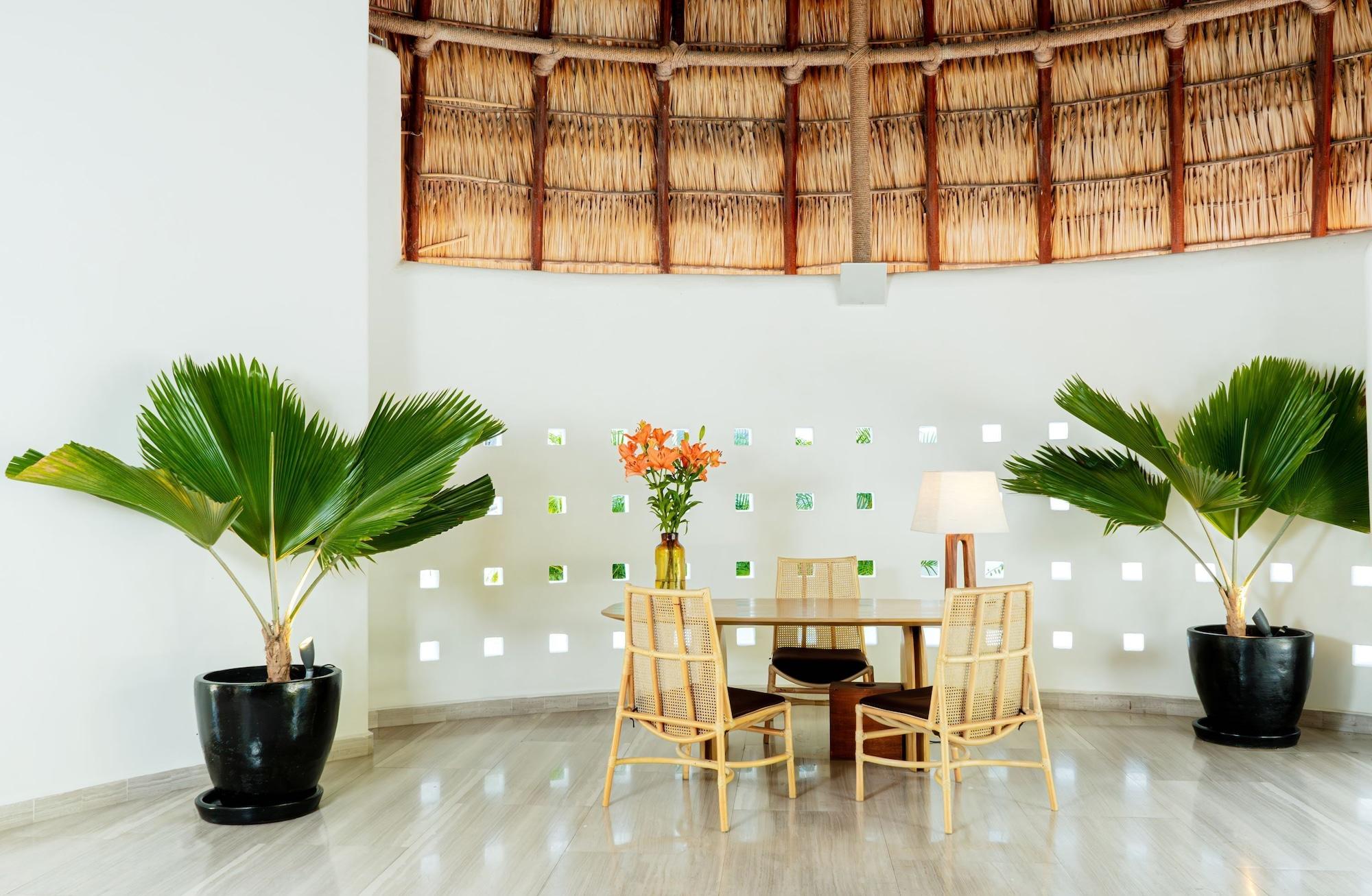 Vista Lobby Camino Real Zaashila Huatulco