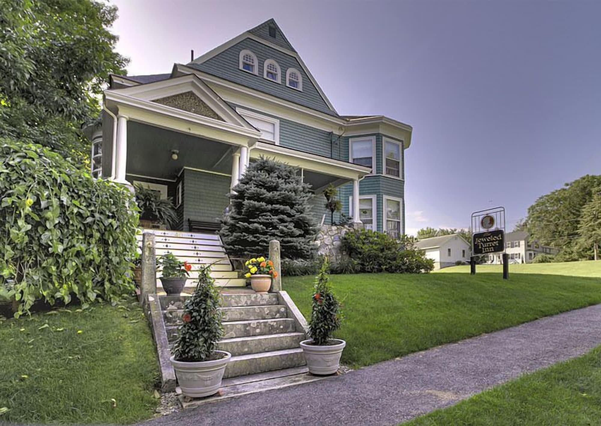 Vista Exterior The Jeweled Turret Inn