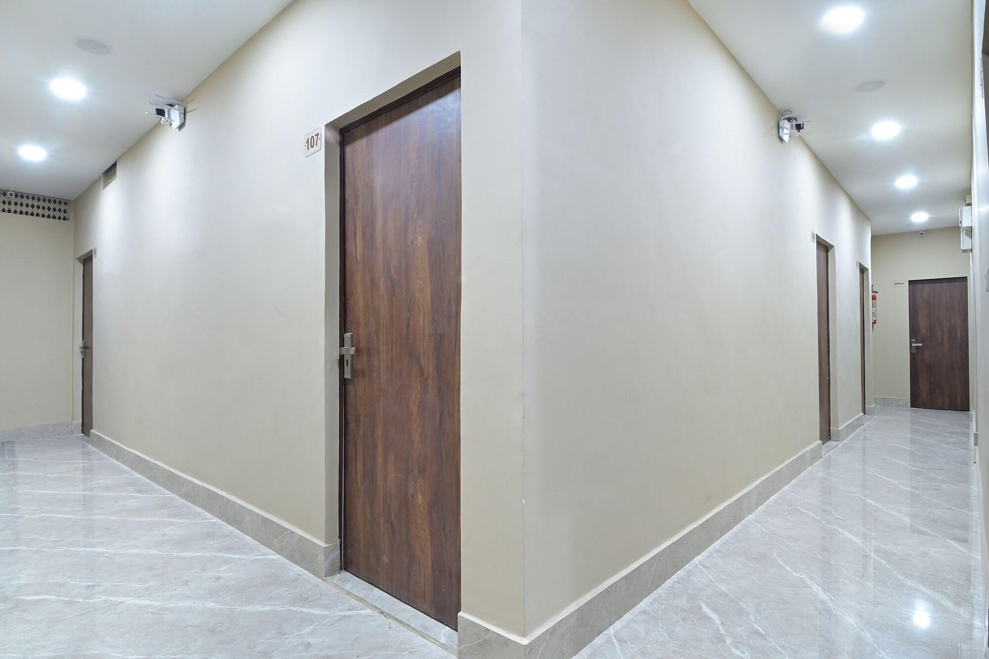 Comodidades del Alojamiento Chowdhry Tourist Lodge- Paharganj-NDLS