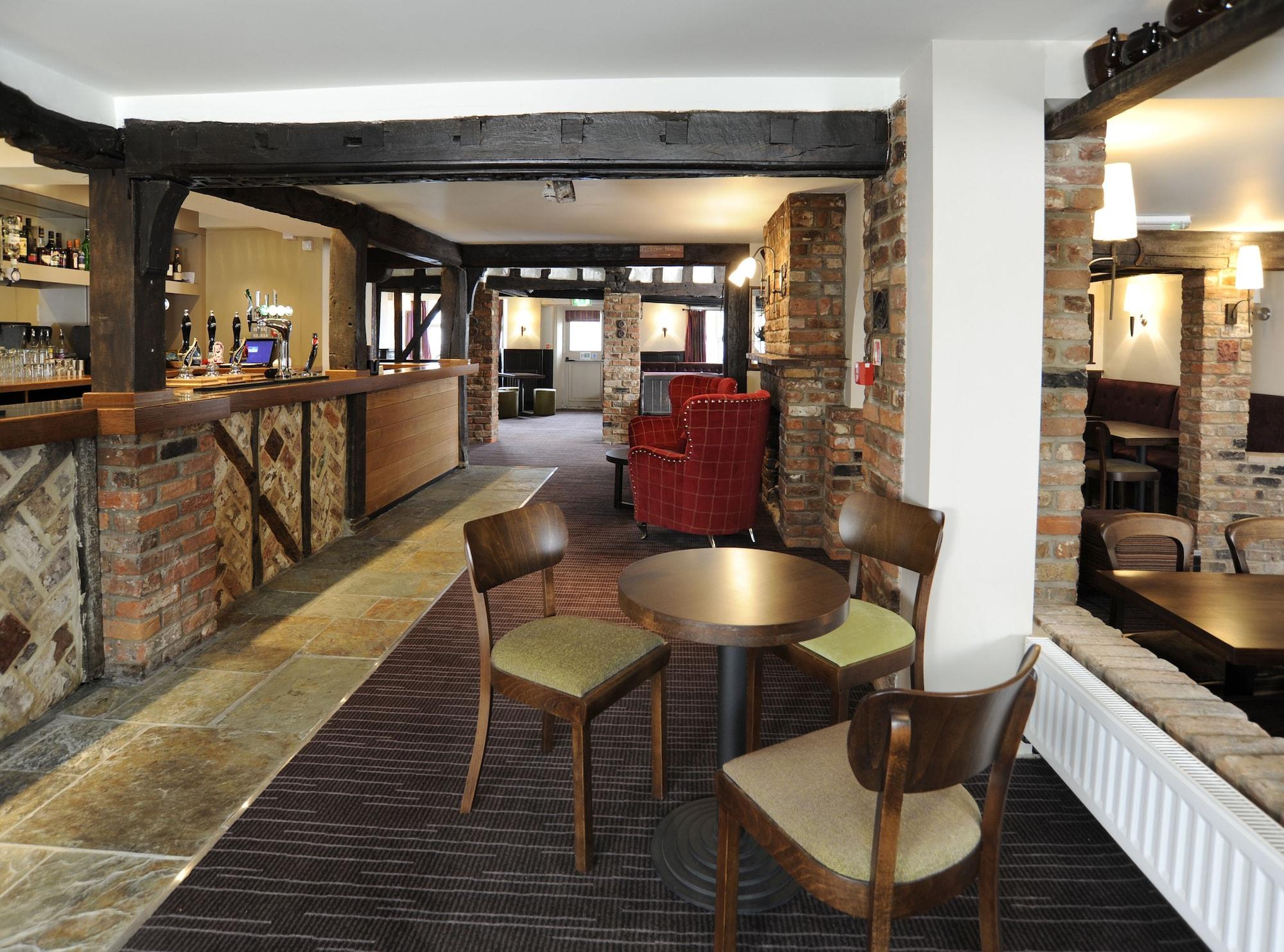 Bar/Salón The Red Lion