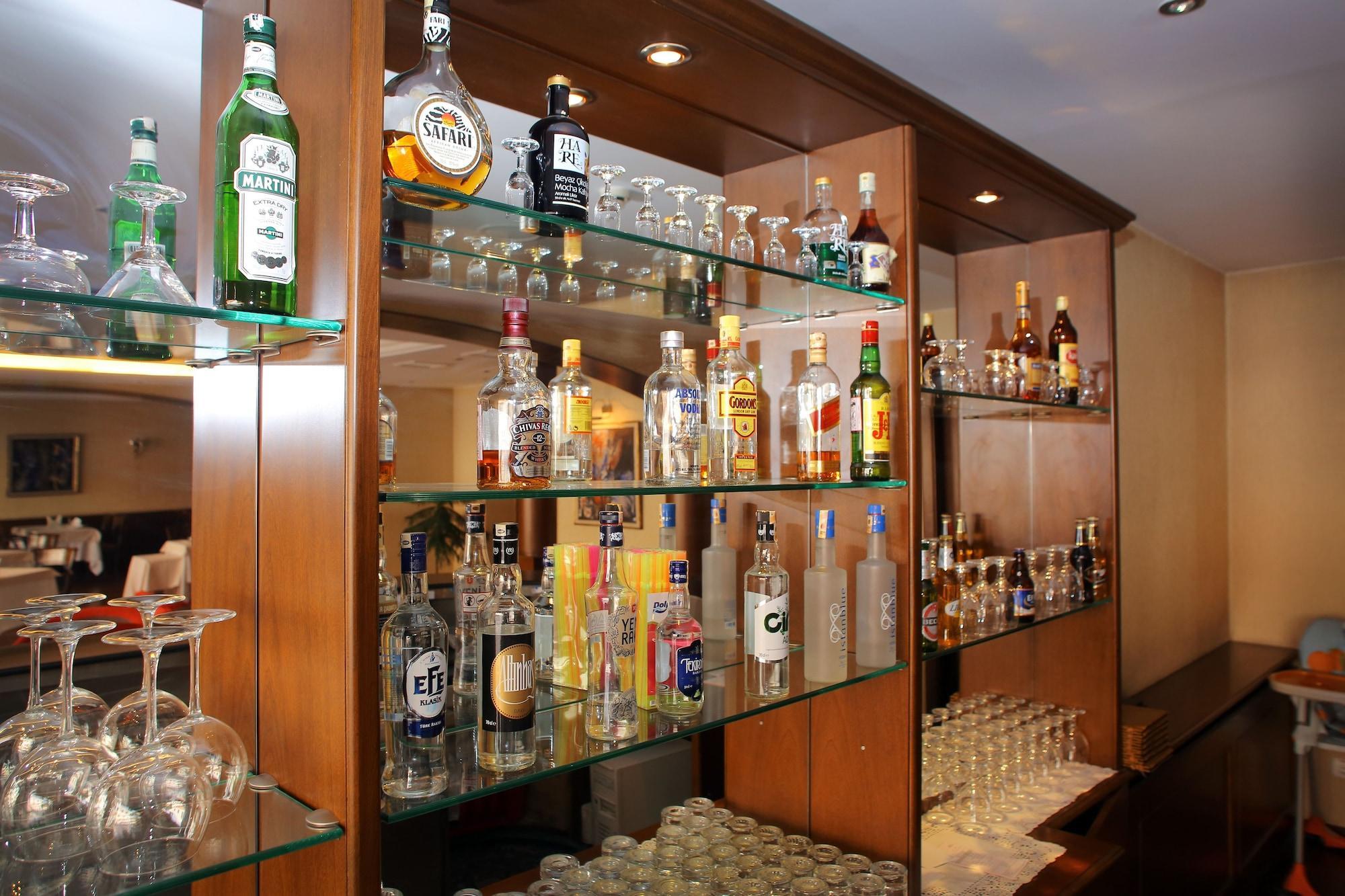 Bar/Salón King Hotel Cankaya