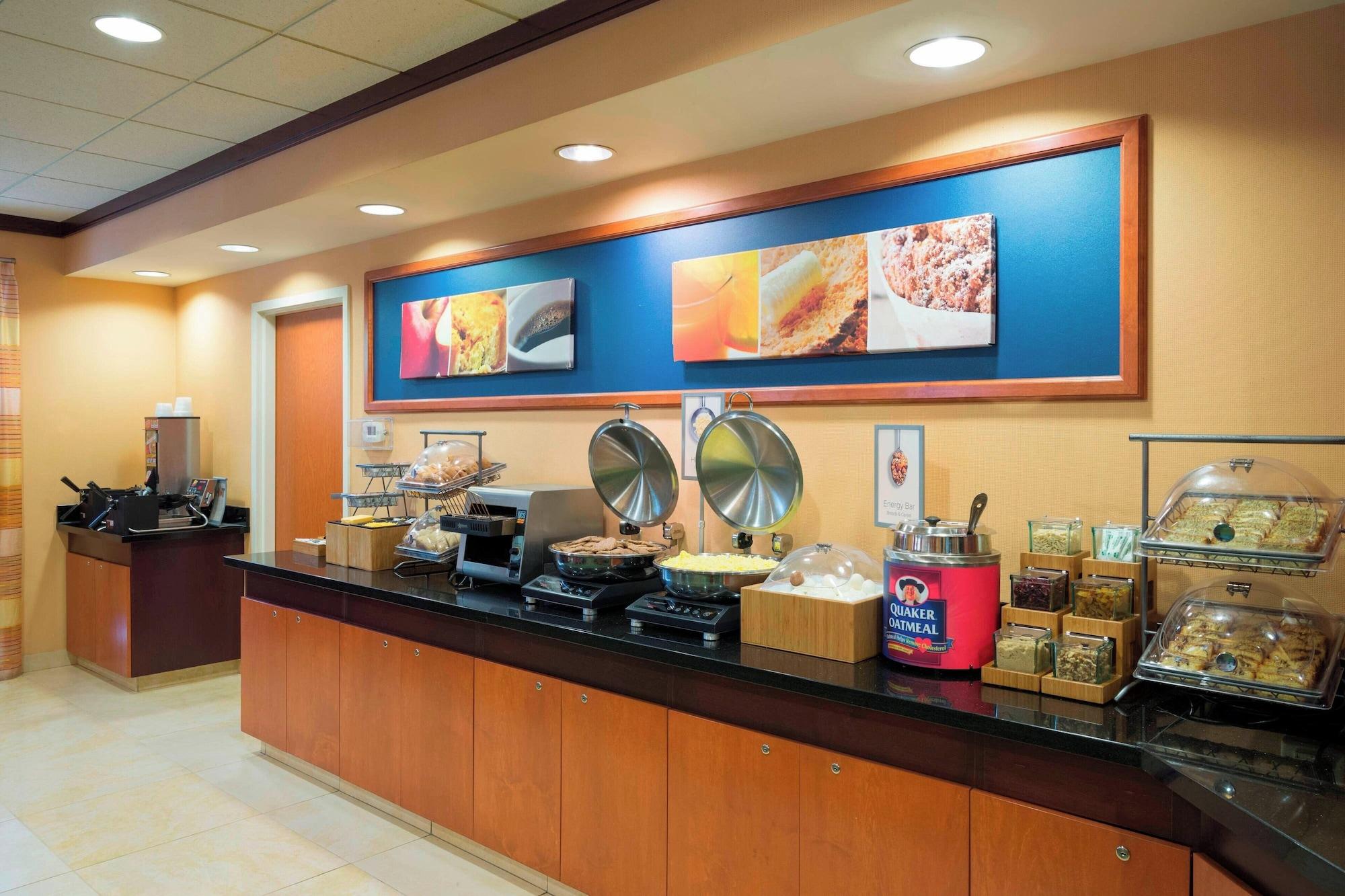 Restaurant Fairfield Inn & Suites Huntingdon Route 22 Raystown Lake