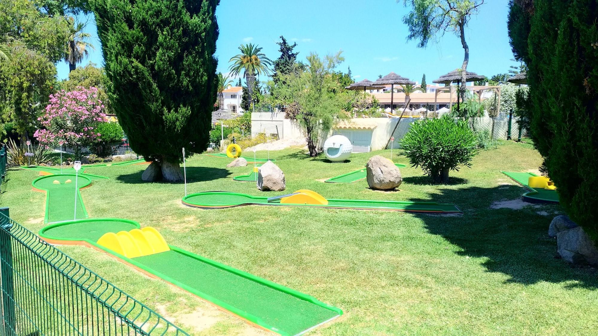 Campo de Golf Rocha Brava Village Resort