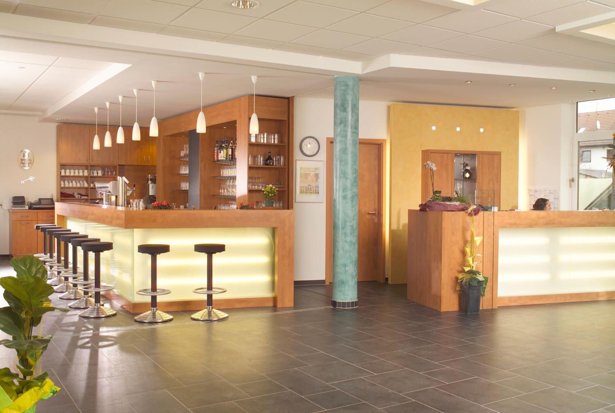 Bar/Salón Hotel Mainpromenade